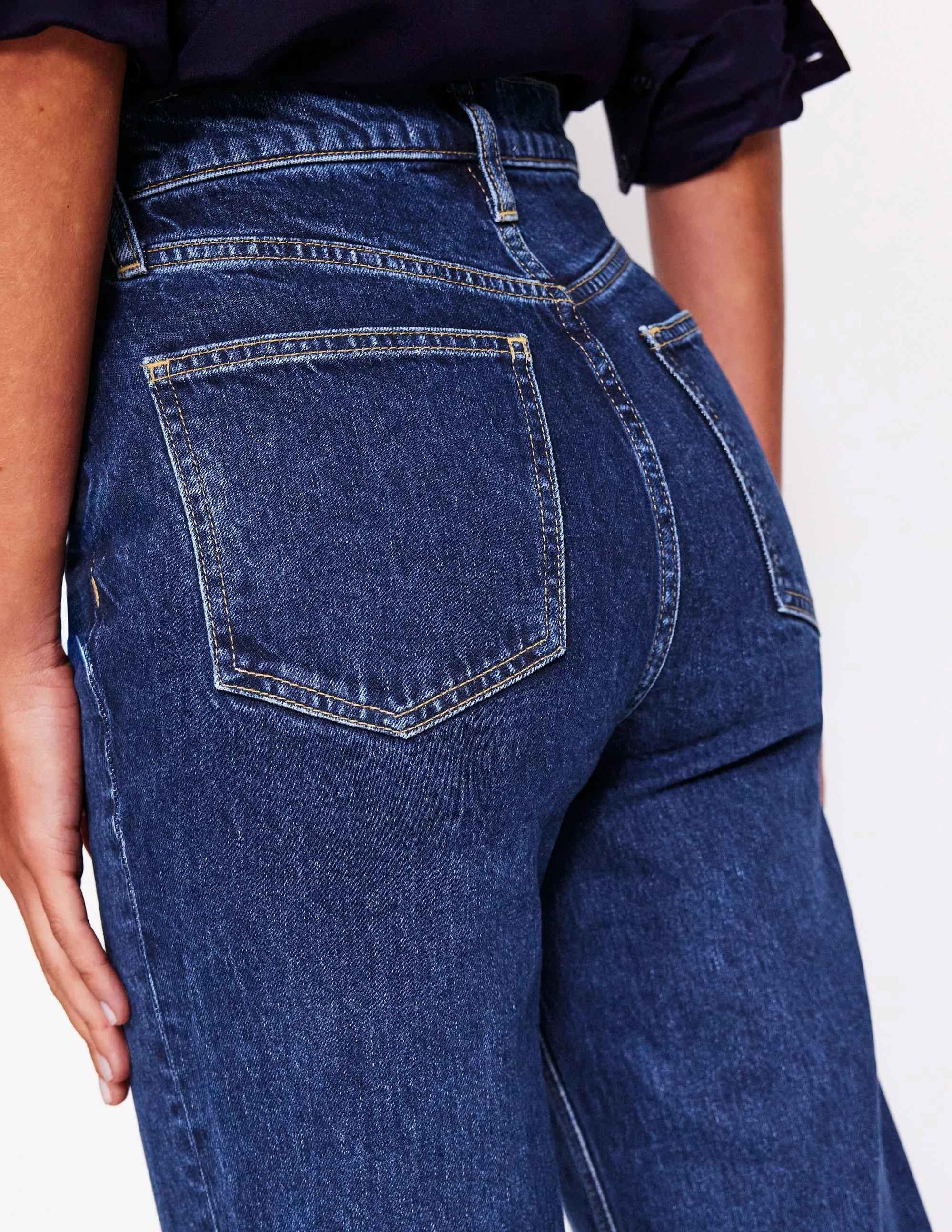 Active Wear Travel Light High Rise Column Leg Jeans-Dark Vintage