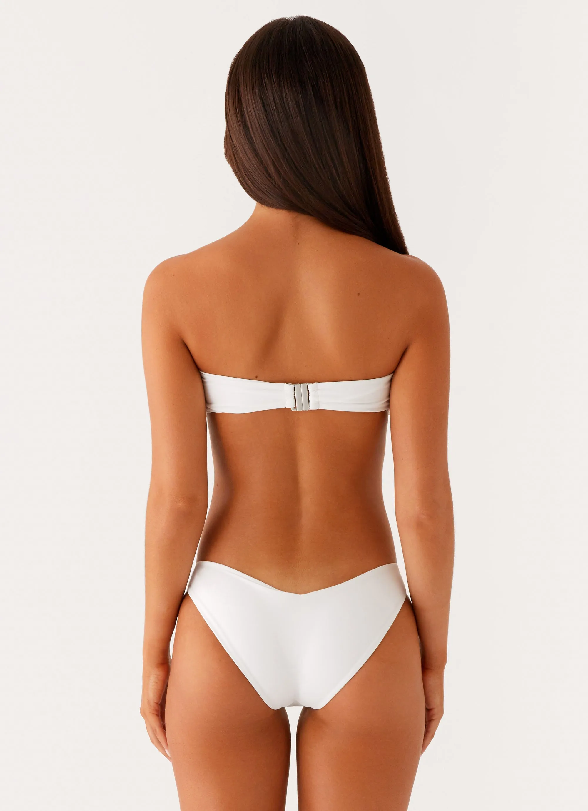 Flexible Boning Structure Delta Bandeau Bikini Top - White