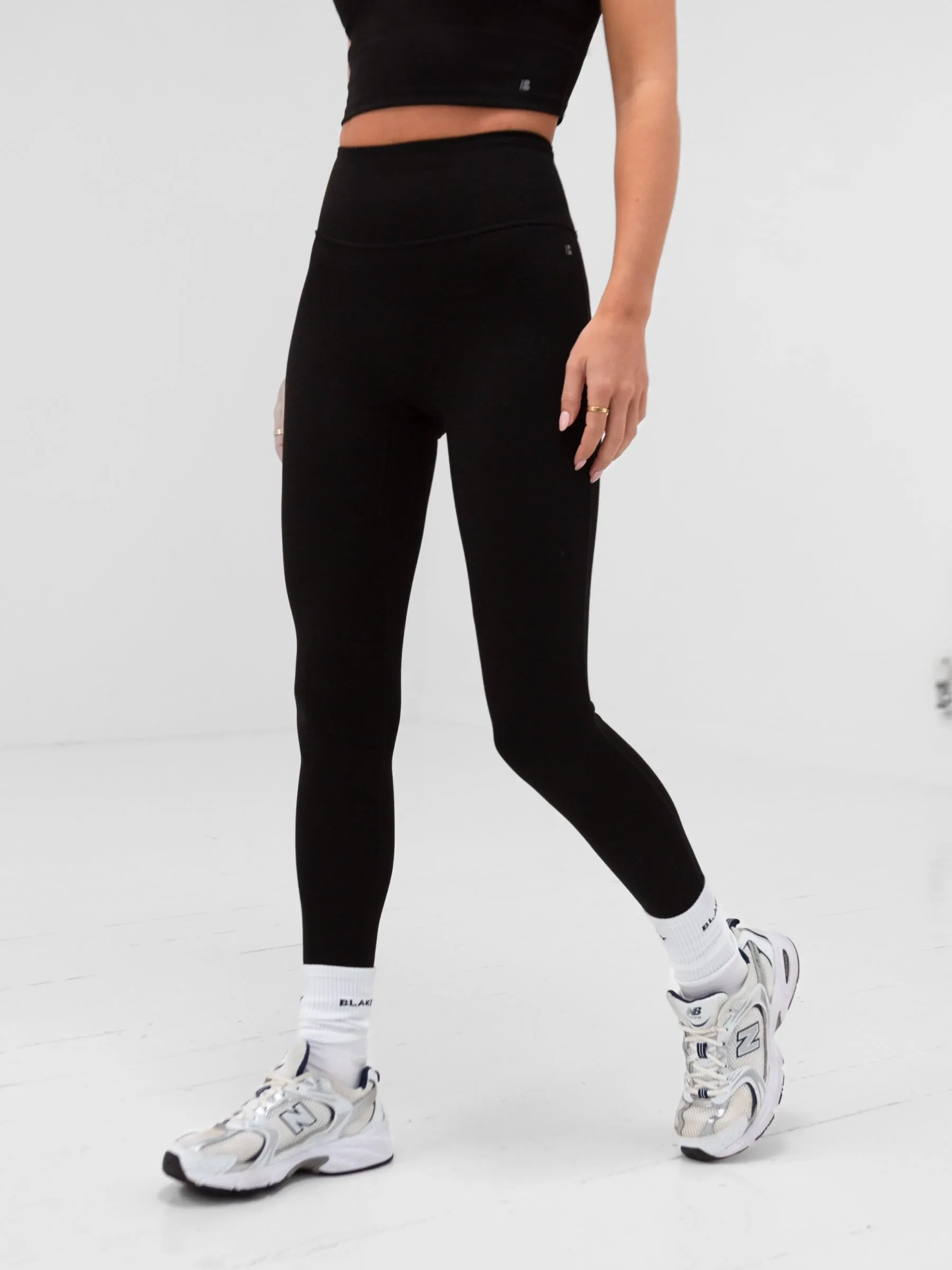 Casual Day Mesh Panel Apex Pro Compression Leggings - Black