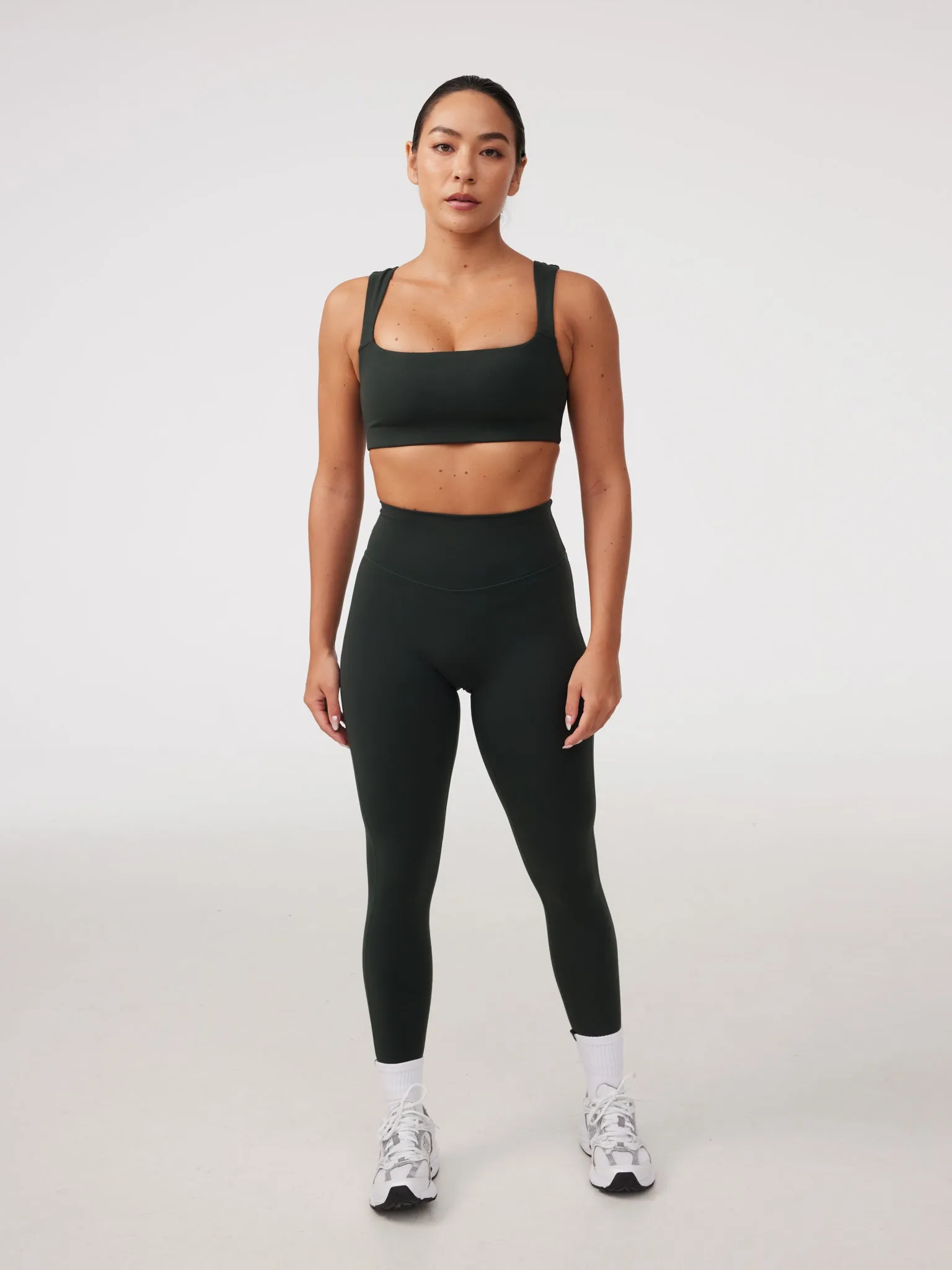 Tight Fit Thick straps seams Square Neck Bra in Lucky