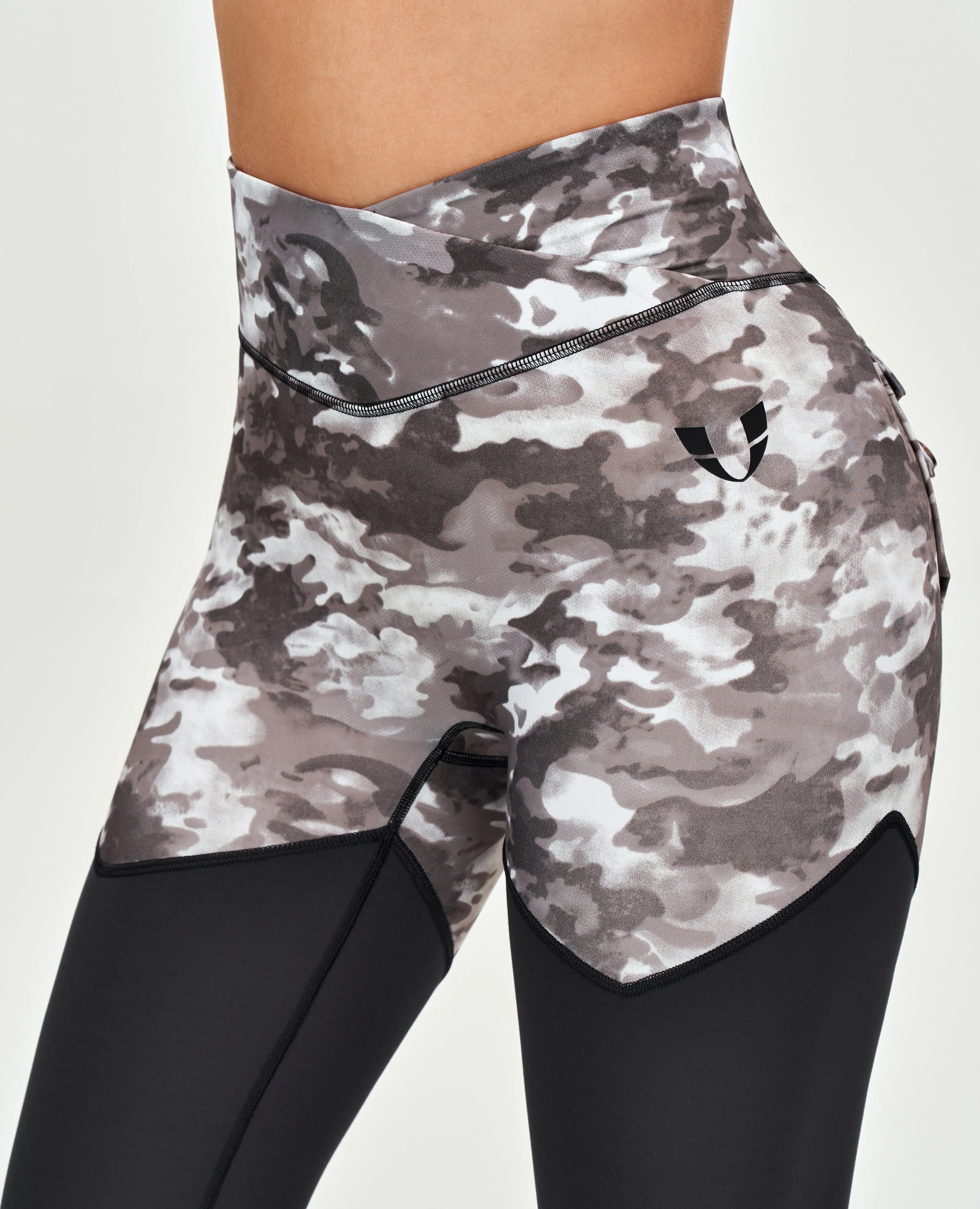 Cargo Power Leggings - Tie Dye Camo easy move