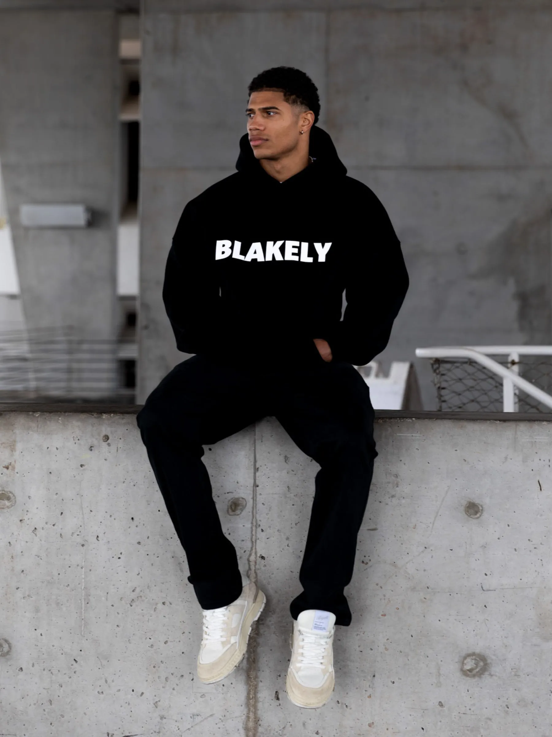 Street Scene Studio Relaxed Hoodie - Black