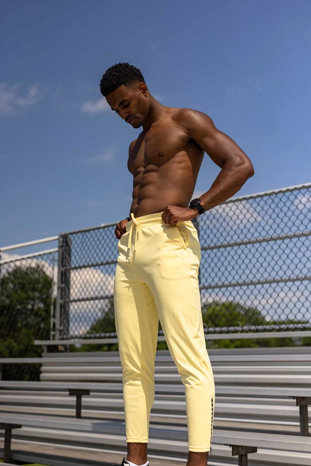 [CORE] Thrive Joggers - Pannacotta Polished Look