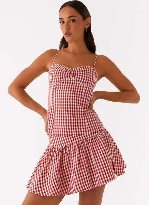 Bellamy Mini Skirt - Red Gingham Trendy summer outfit Sleek and Simple