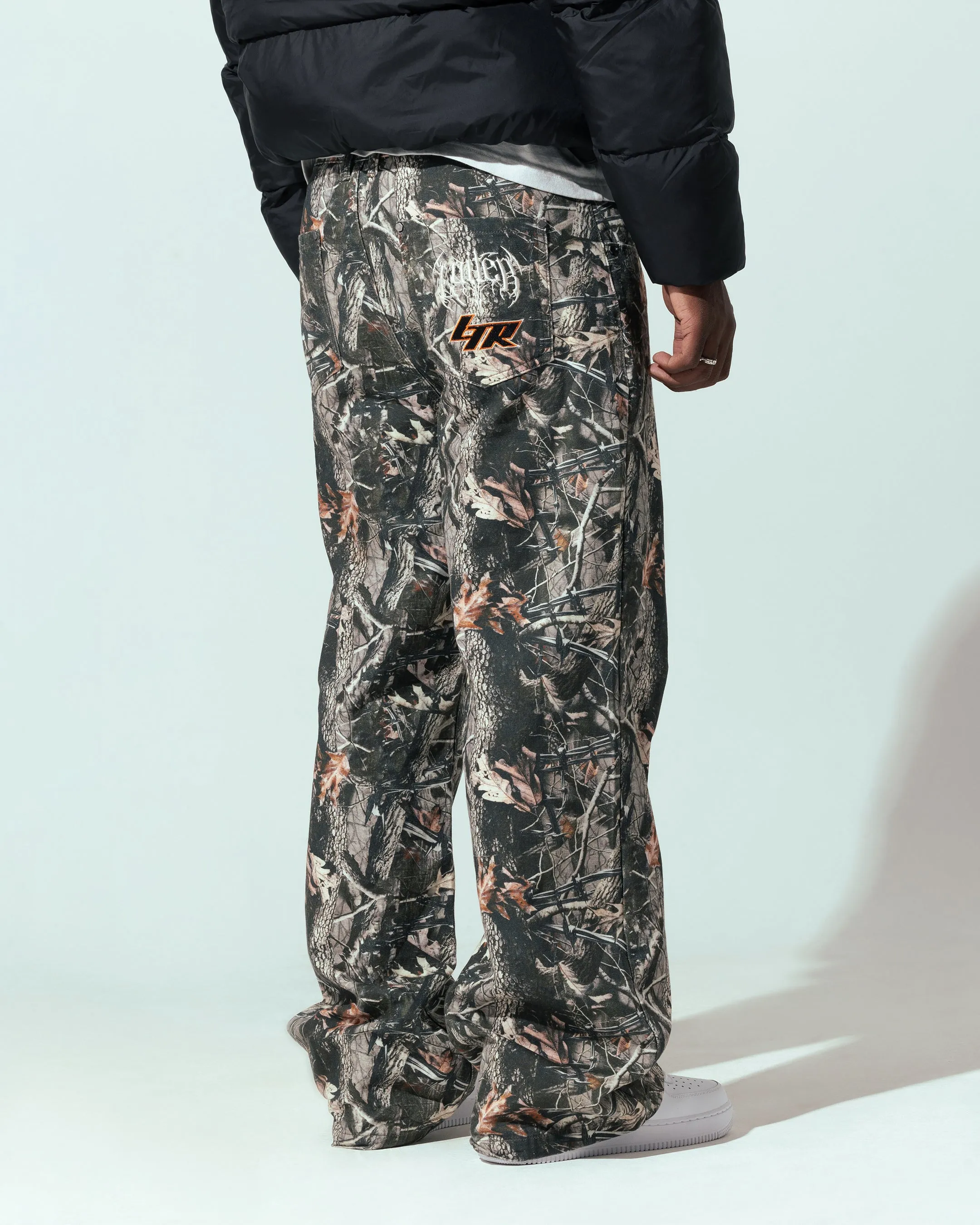 Loiter Hunter Camo Pants Camo Trend Neutral standard fit