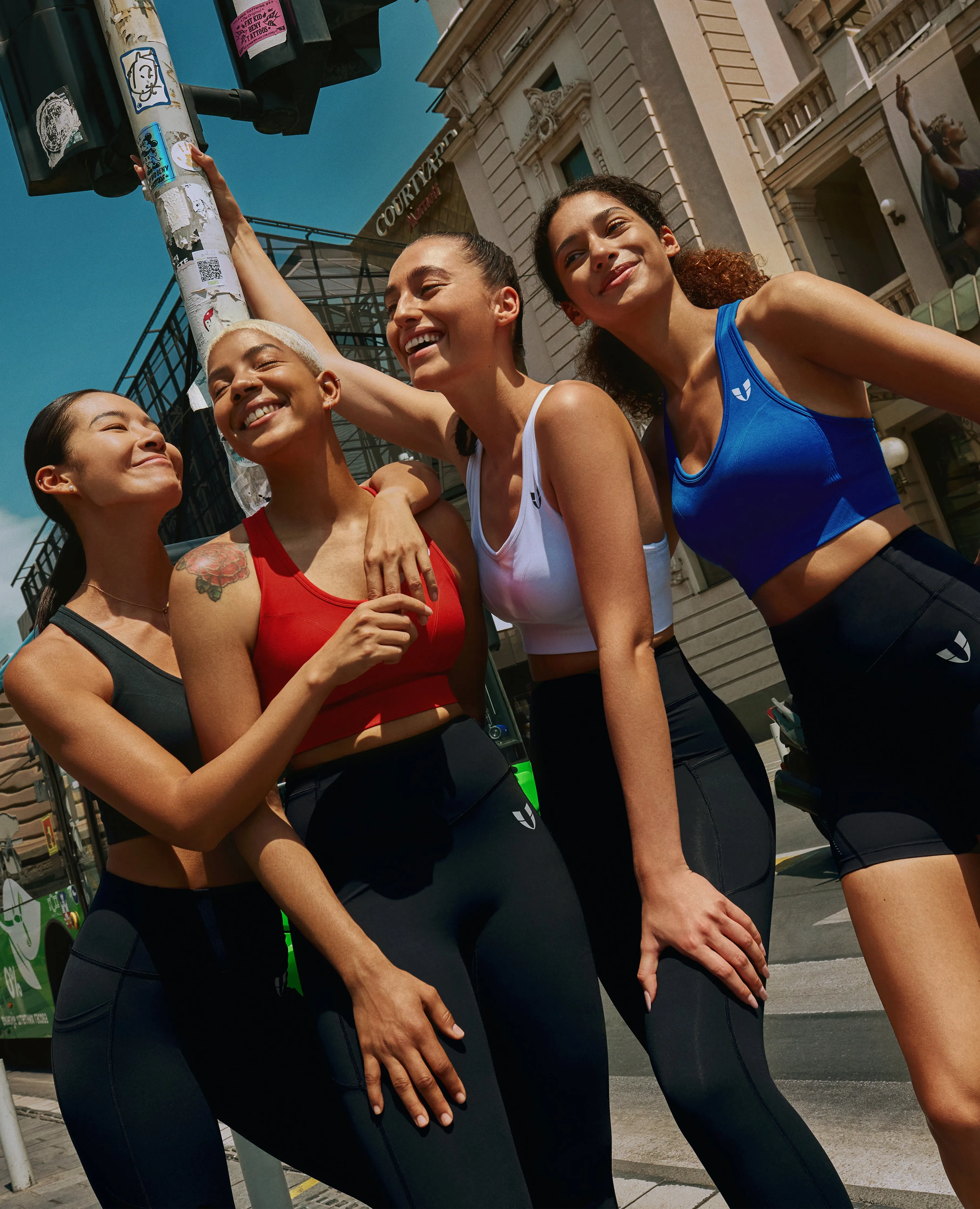 Seamless Fitness Bra - Blue Half-sleeved seams