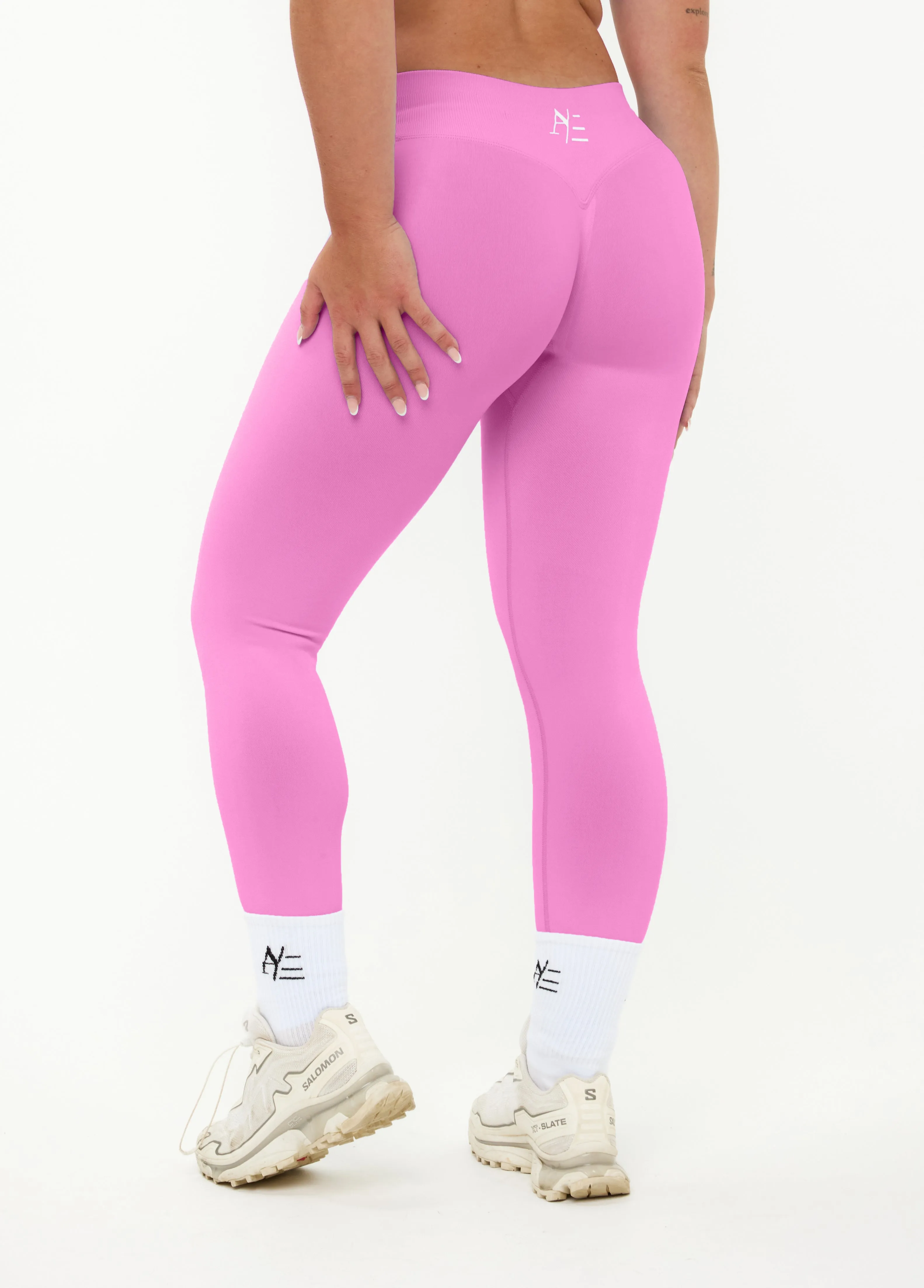 Pro Athlete Moisture Wicking Flattering Silhouette Sportlegging Bright Pink