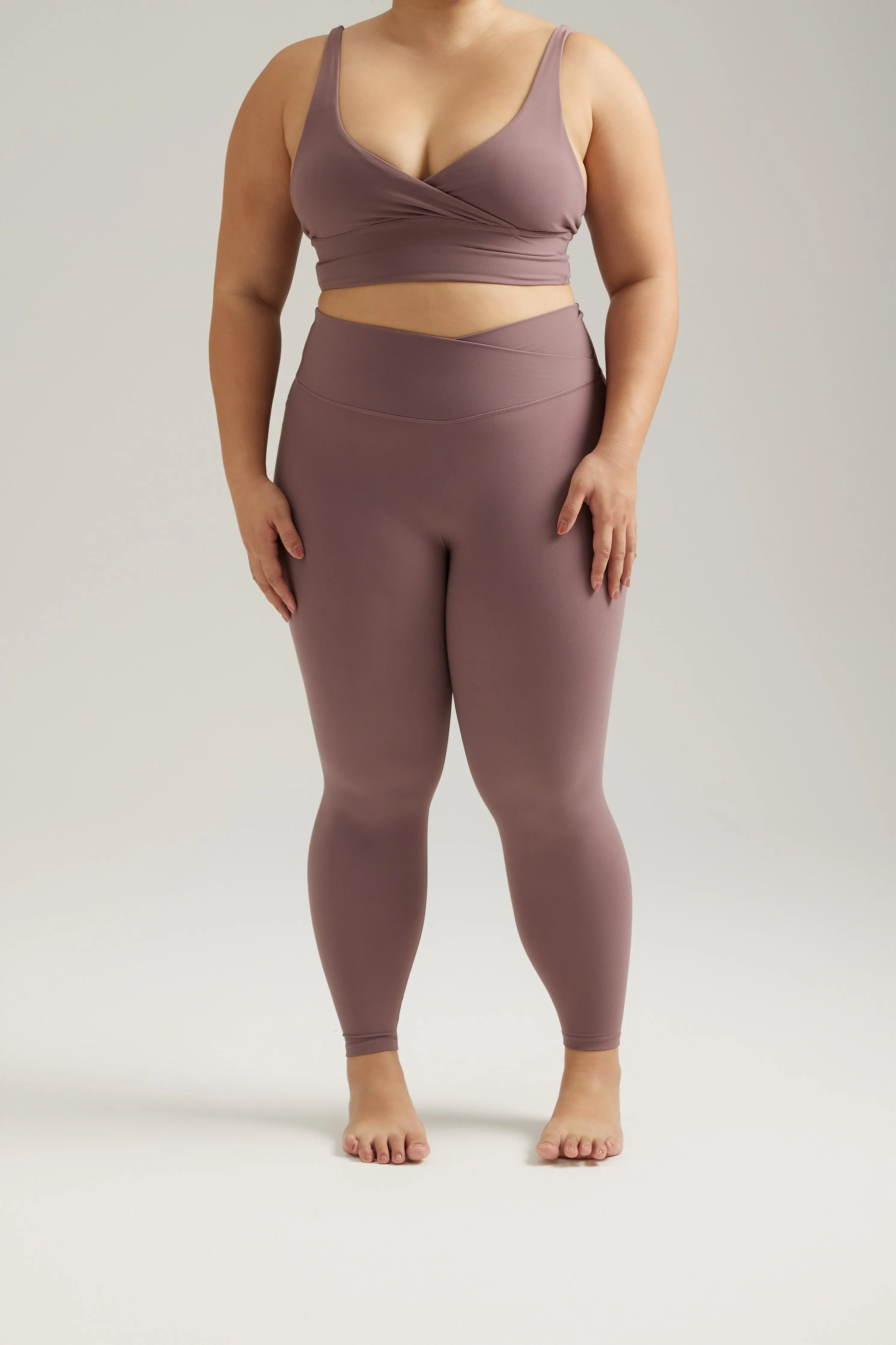 V Leggings (Full 24") in Soda For Adults City Walk
