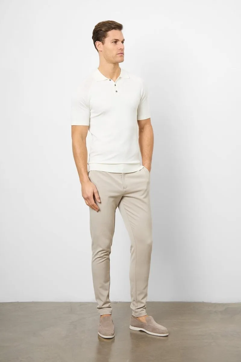 Fine Gauge Knitted Polo Shirt in Ecru EasyCare Textile