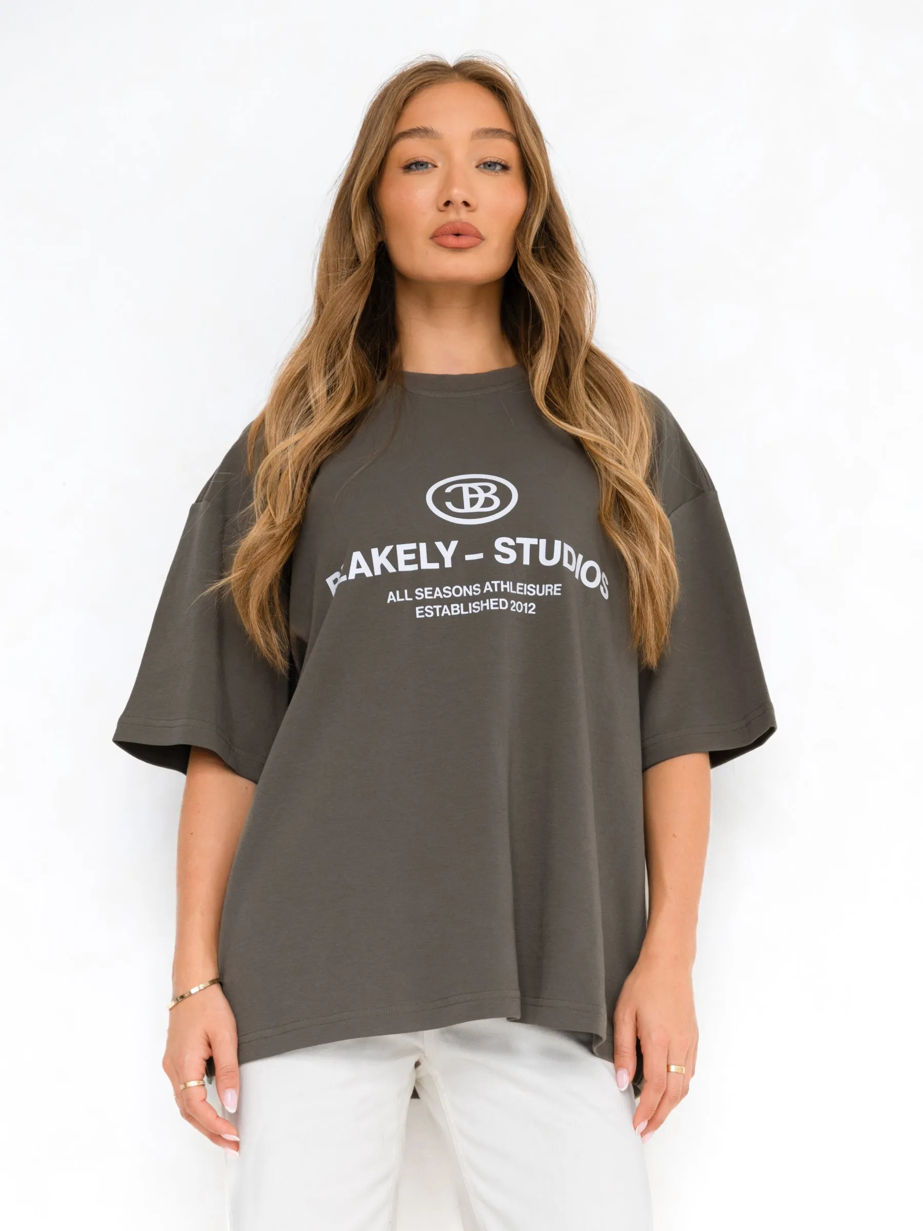 Madison Ultra Oversized T-Shirt - Khaki Brown Cool Design Relaxed Look