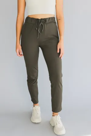 Side Pockets Versatile Layer Downtown Pant