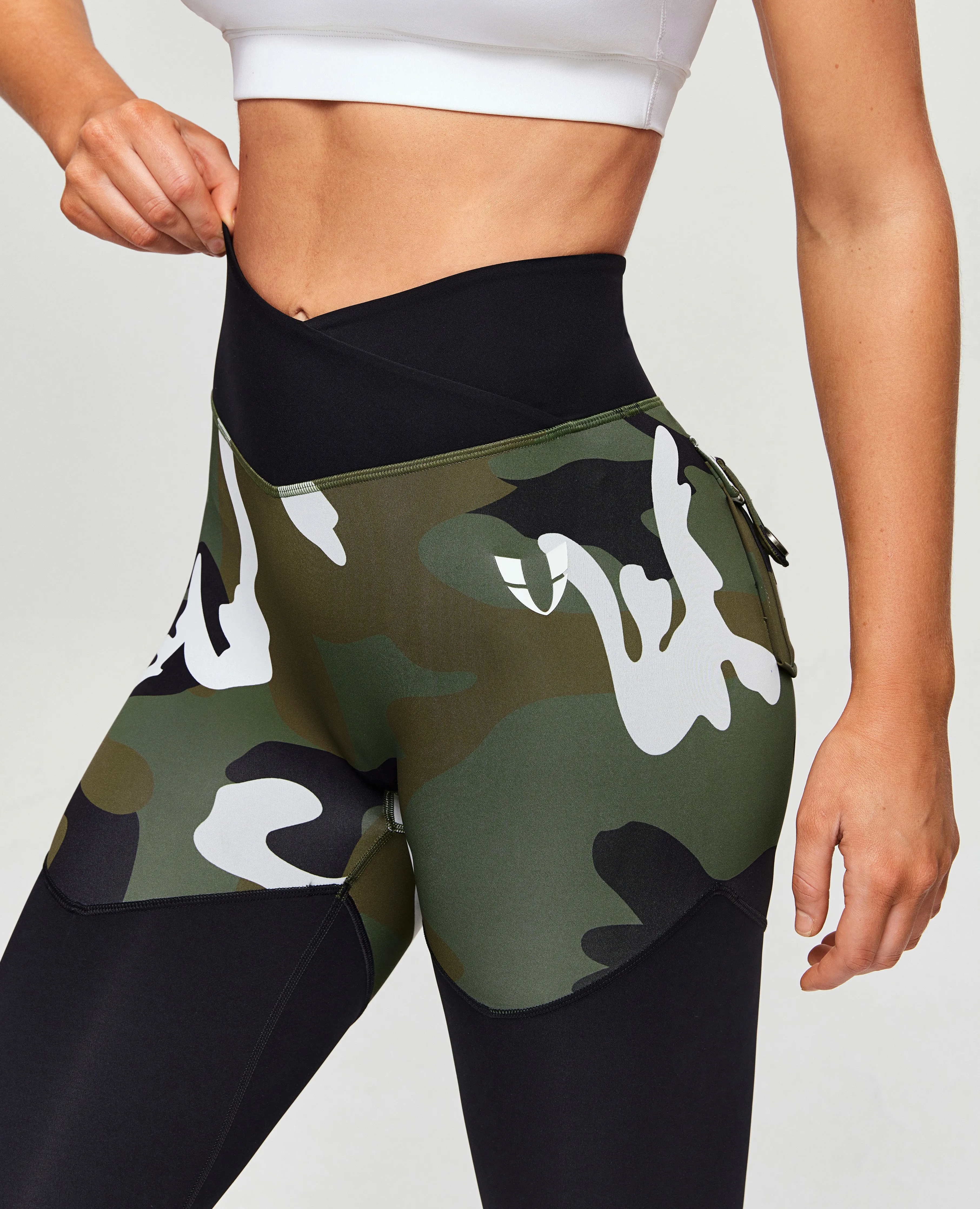 Gym Look V-Waist Gym Leggings - White Green Camo