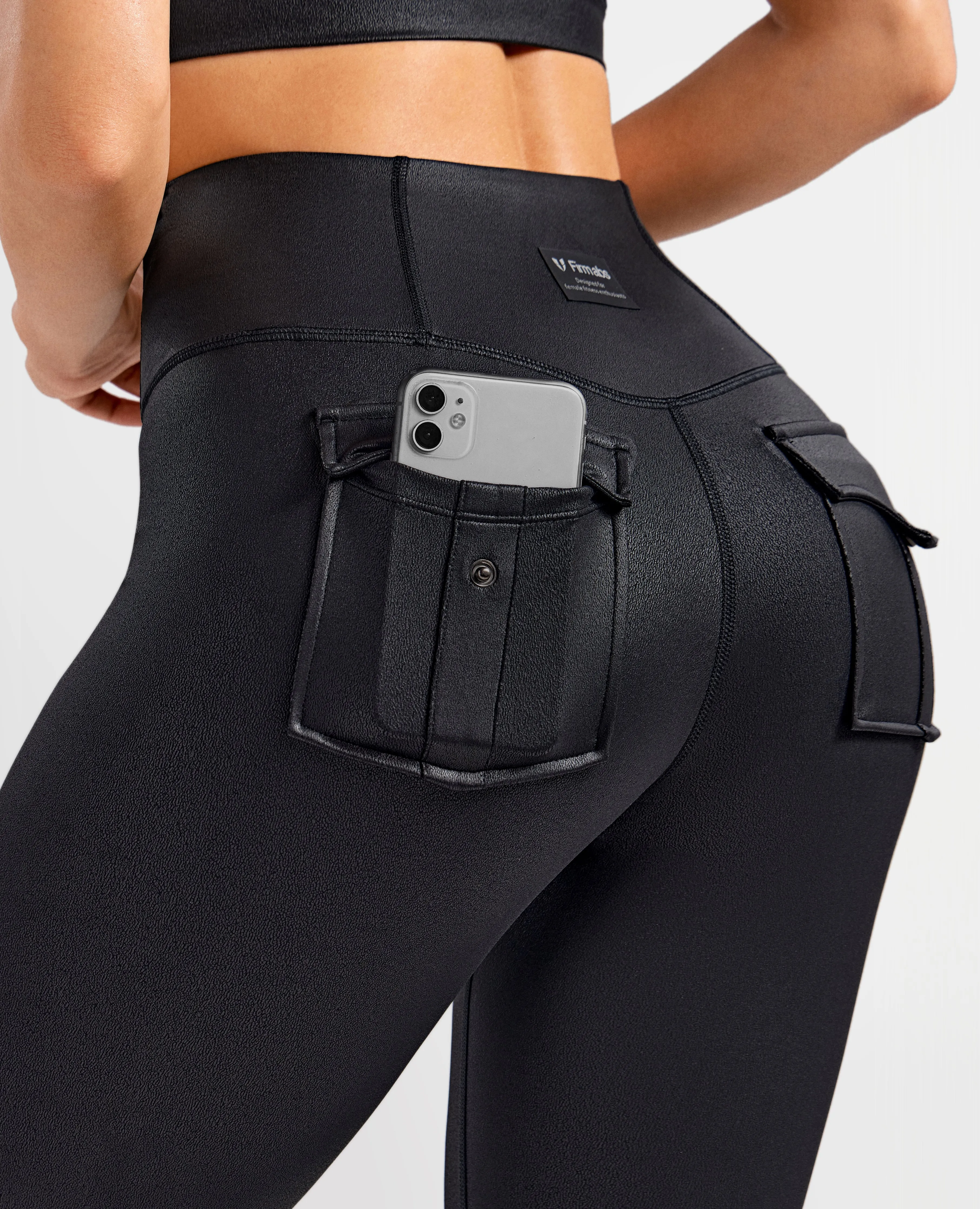 Everyday Essential Breathable & Sculpting Faux Leather Pocket Leggings ?C Black