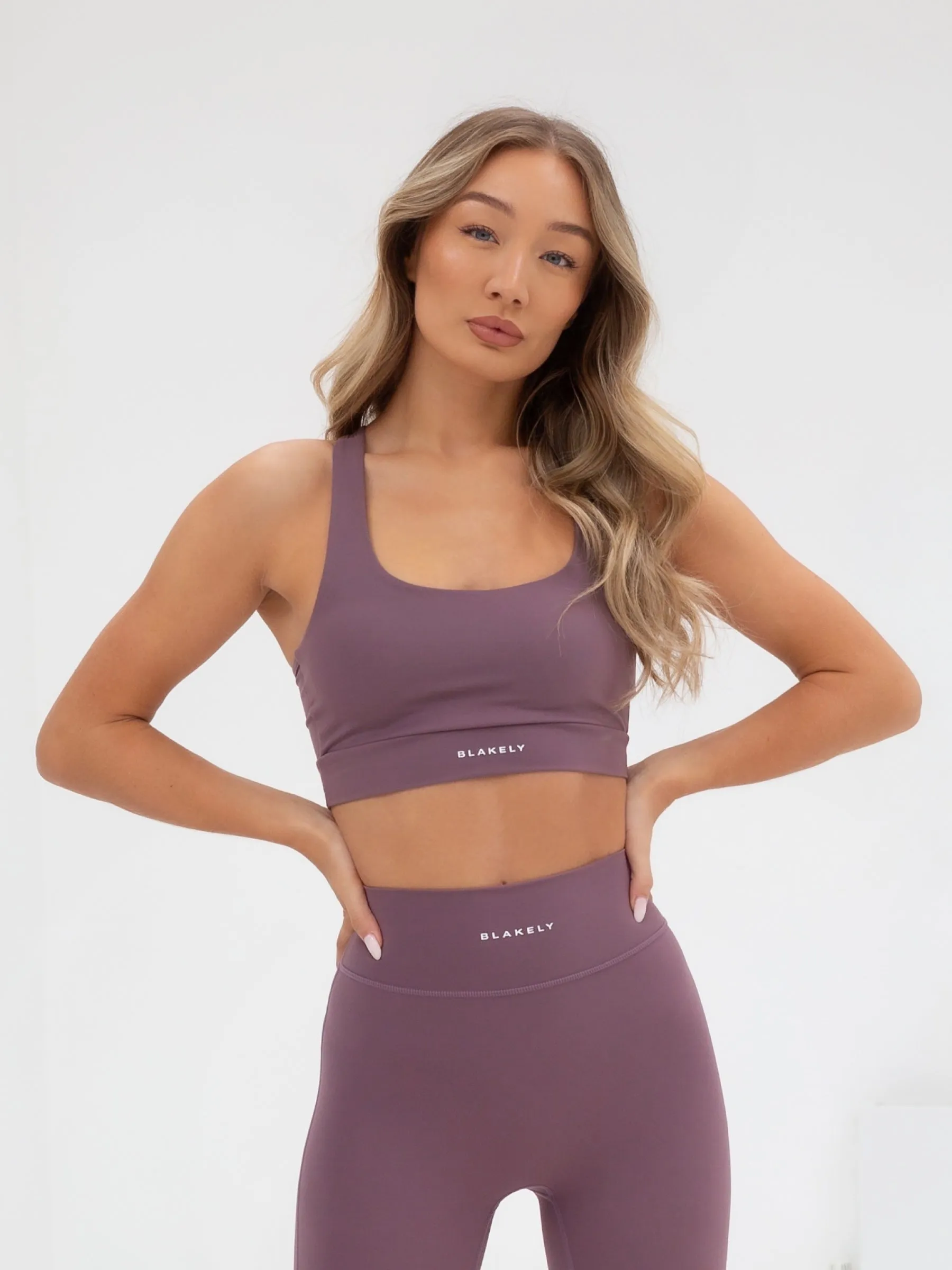 Open-back seams adjustable material Ultimate Active Bra - Light Plum