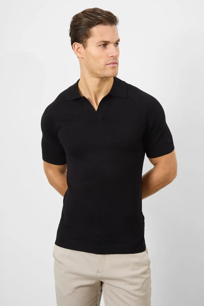 Textured Open Collar Knitted Polo in Black Tagless Collar Ventilated Side Panels