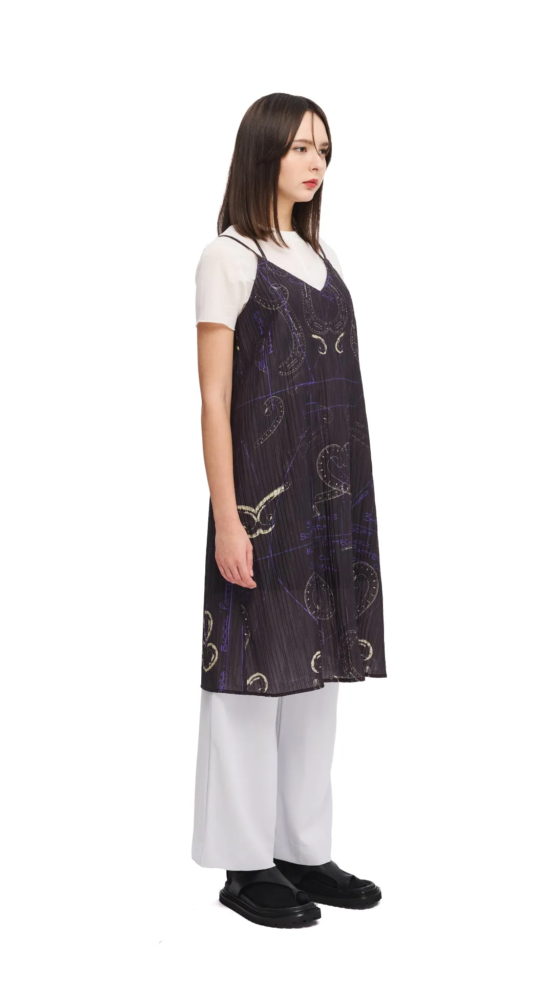 PillingResistant Cultural Fit French Curve Ruler Placement Print Slip Dress