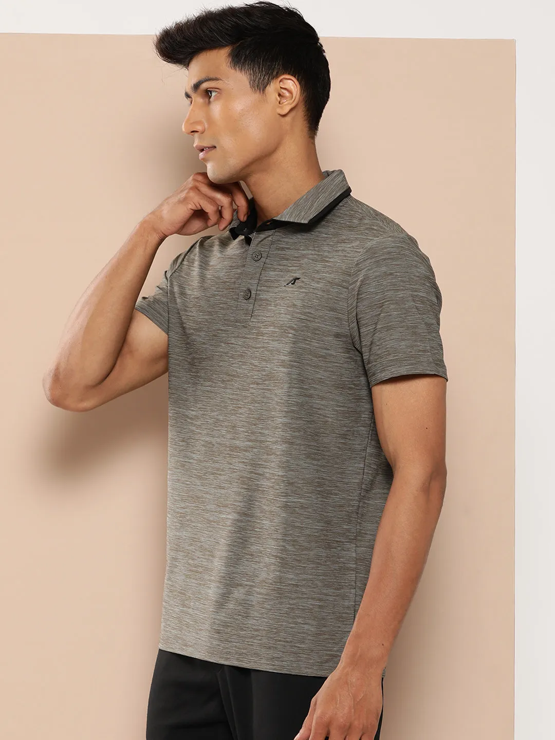 Breathable Stretch Logo Detail Infinite Polo Tee