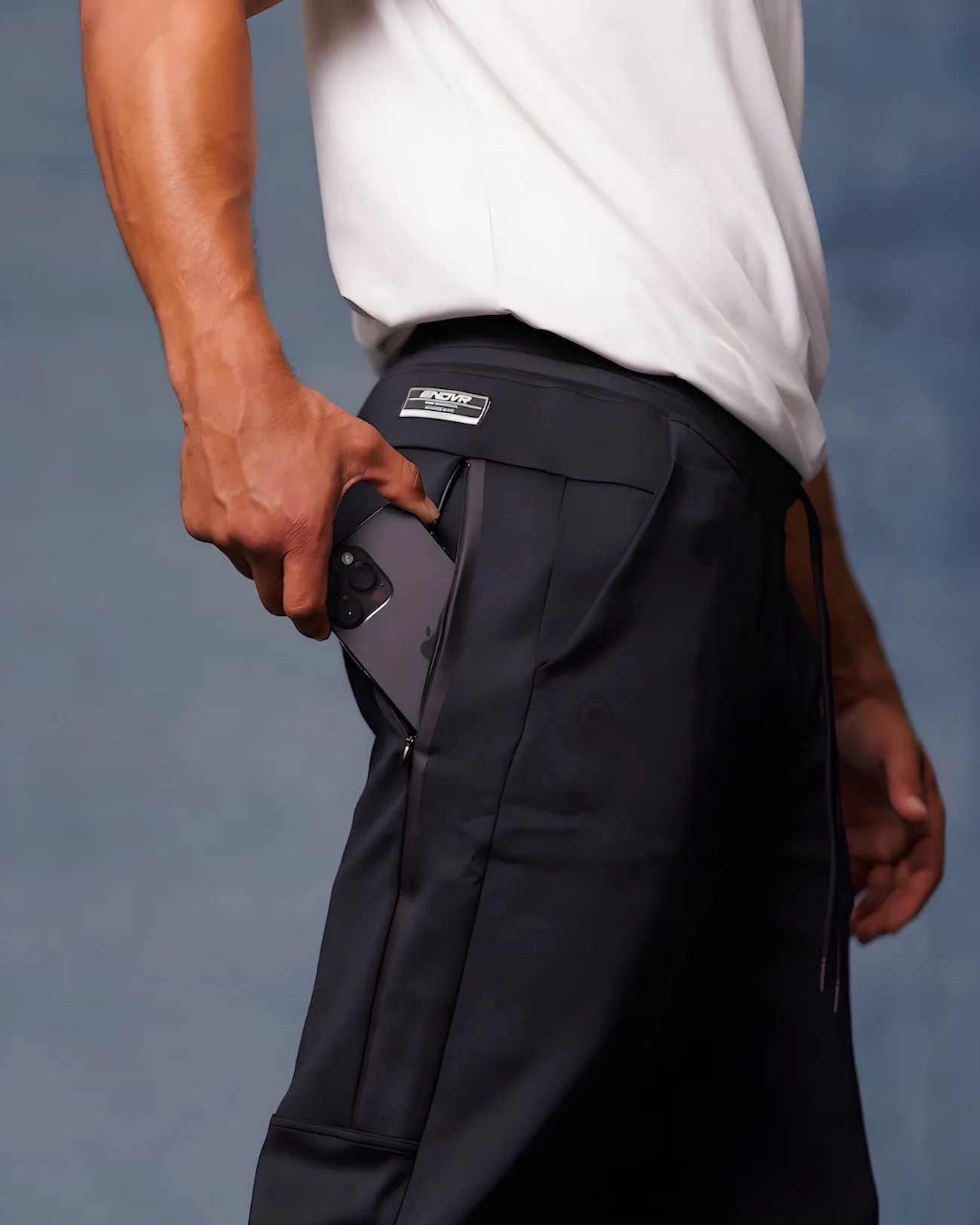 Run Ready Japan Neat The Dynamic Warm Up Jogger | Black
