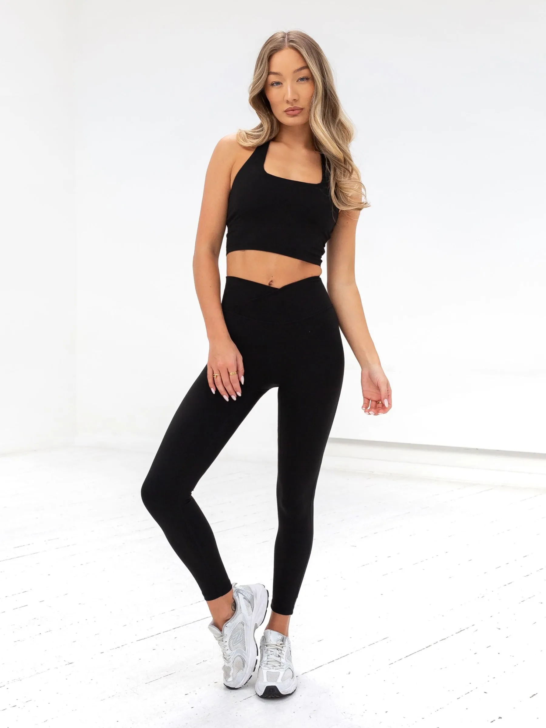 Ultimate Crossover Leggings - Black High Rise High density material