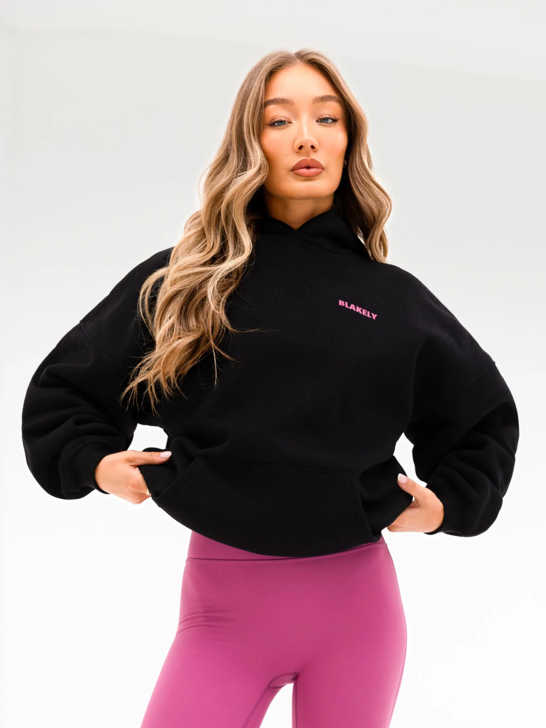 Tagless Labeling Amelie Oversized Hoodie - Black & Pink