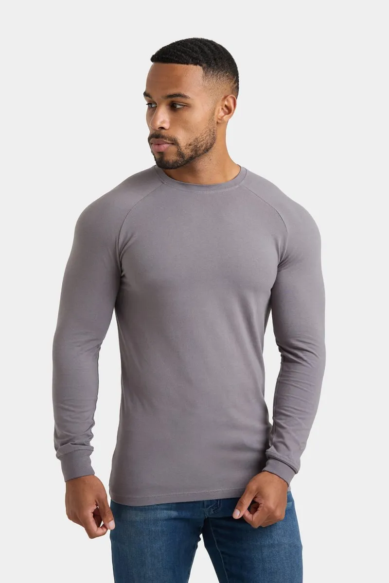 Athletic Fit Long Sleeve T-Shirt in Charcoal Chafe Free Armhole