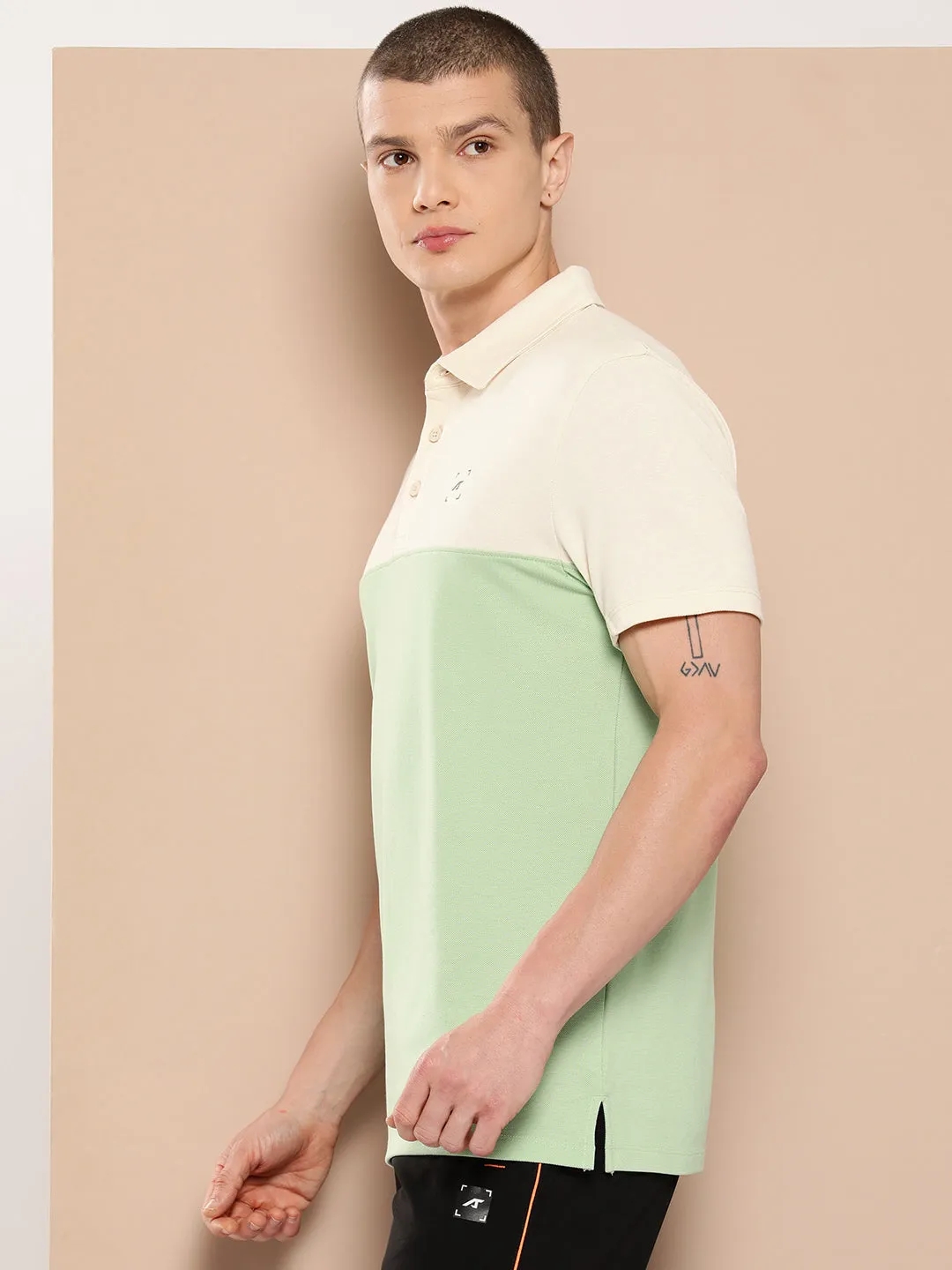 Routine Color-Blocked Polo T-Shirt Lightweight Weave