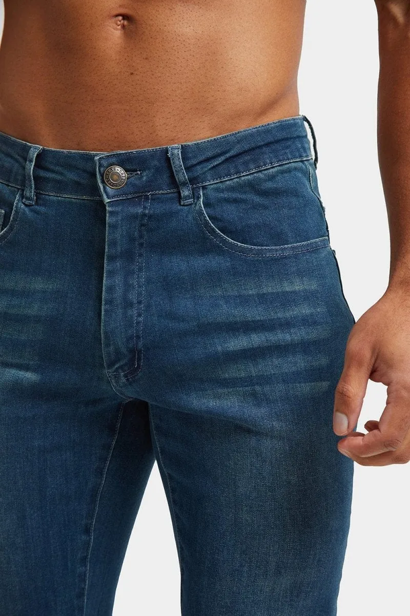 Athletic Fit Jeans in Mid Blue Basic Attire