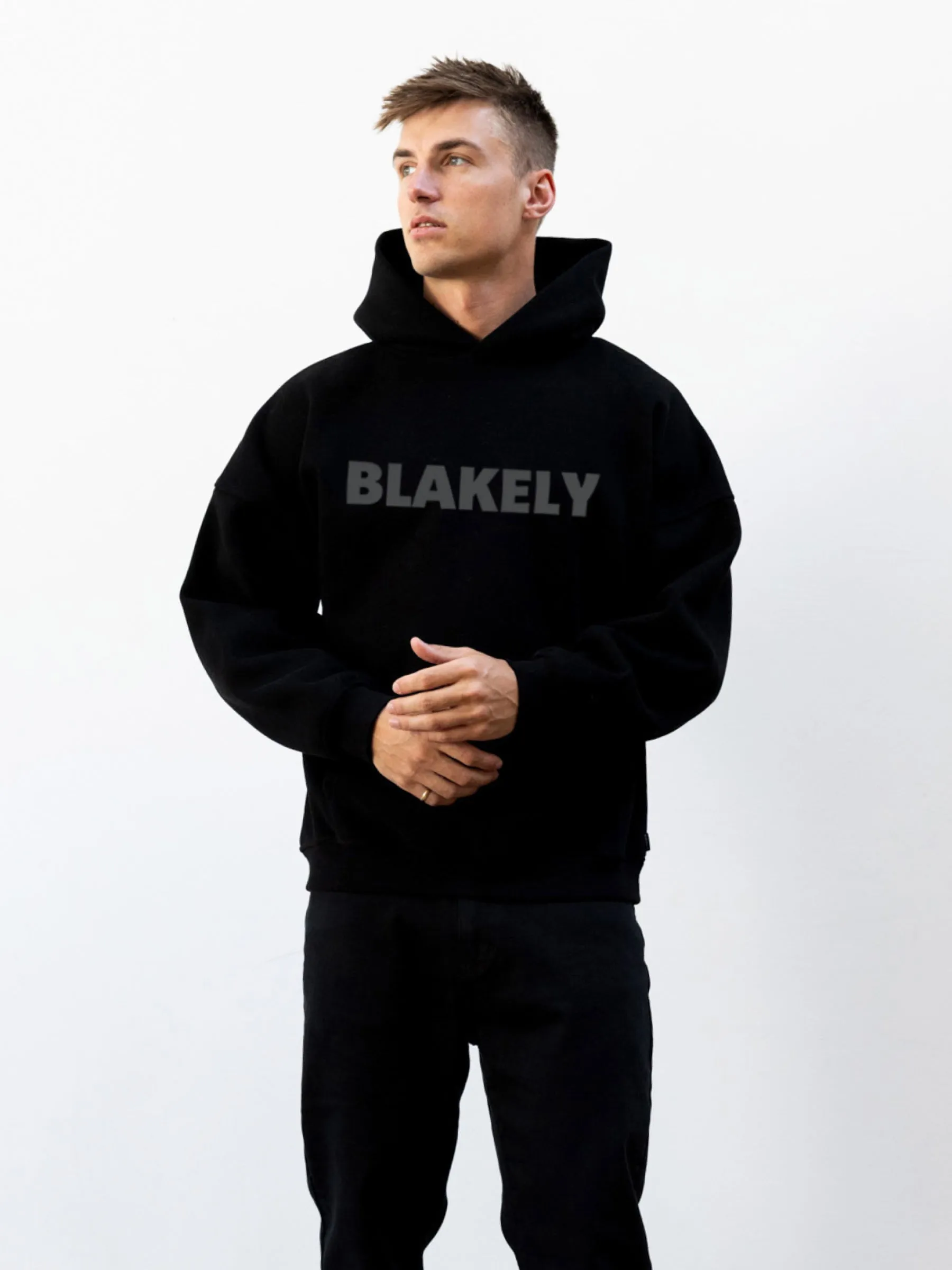 Travel Outfit Studio Relaxed Hoodie - Tonal Black