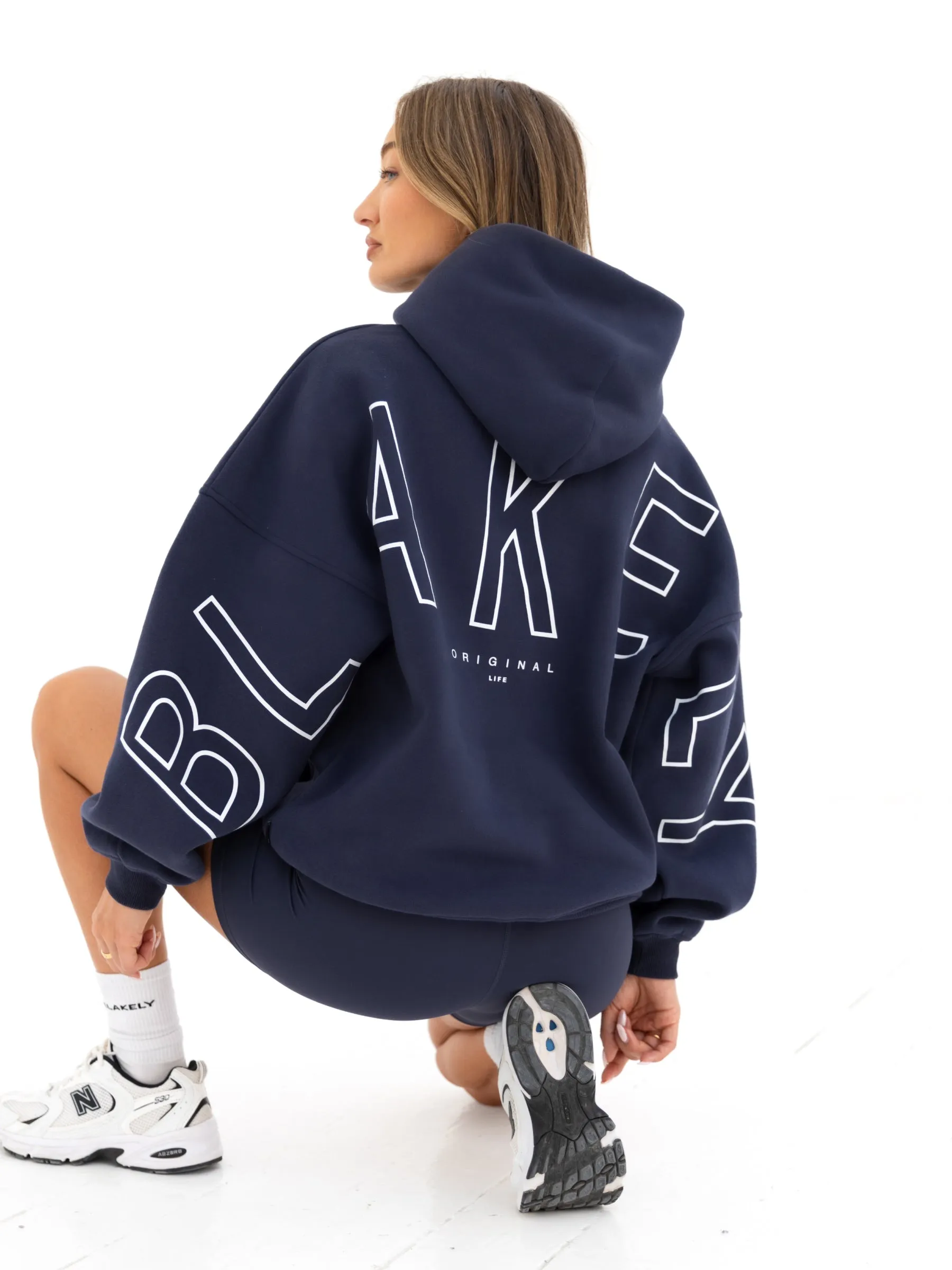 Outline Isabel Oversized Hoodie - True Navy Street Classic Coffee Run