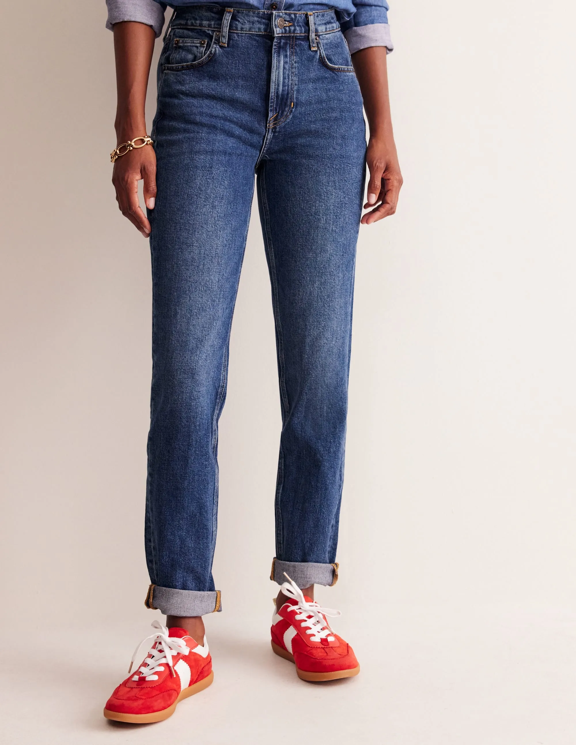 Girlfriend Jeans-Mid Vintage Smooth Style City Walk Comfy Weekend Getaway