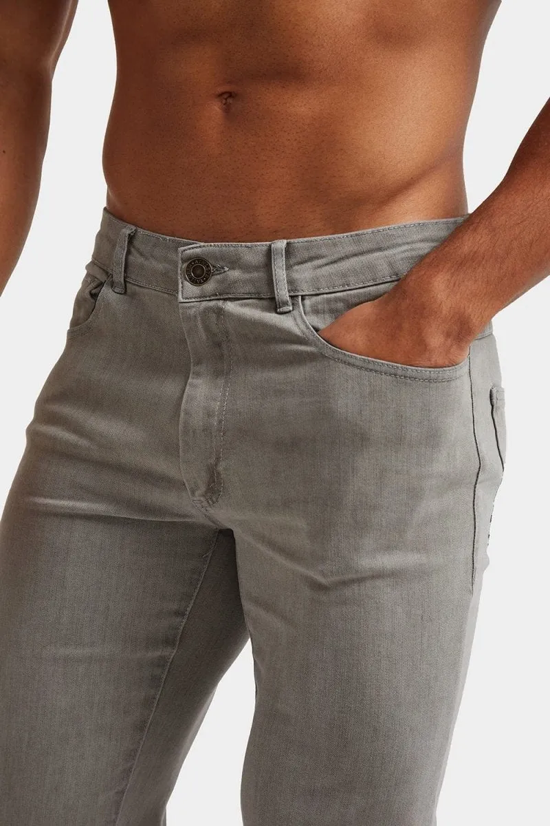 Athletic Fit Jeans in Light Grey Wear It All Year Round Piece