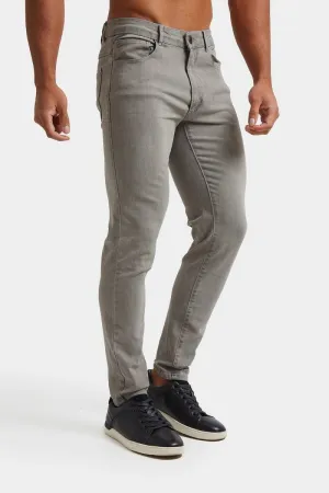 Party Look Sunny Vibes Couple Look Spring Attire Athletic Fit Jeans in Light Grey