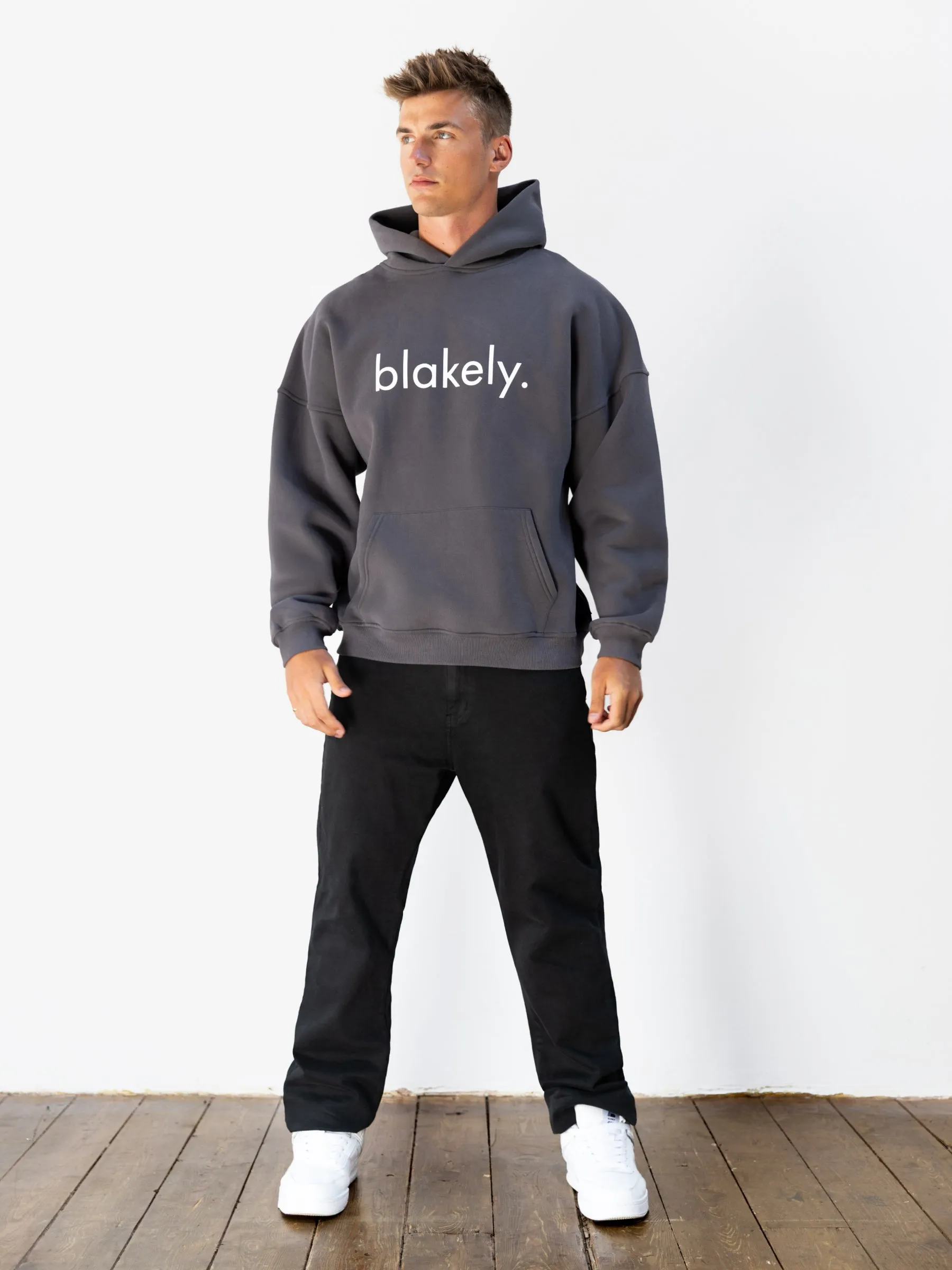 Stretchable Logo Relaxed Hoodie - Charcoal