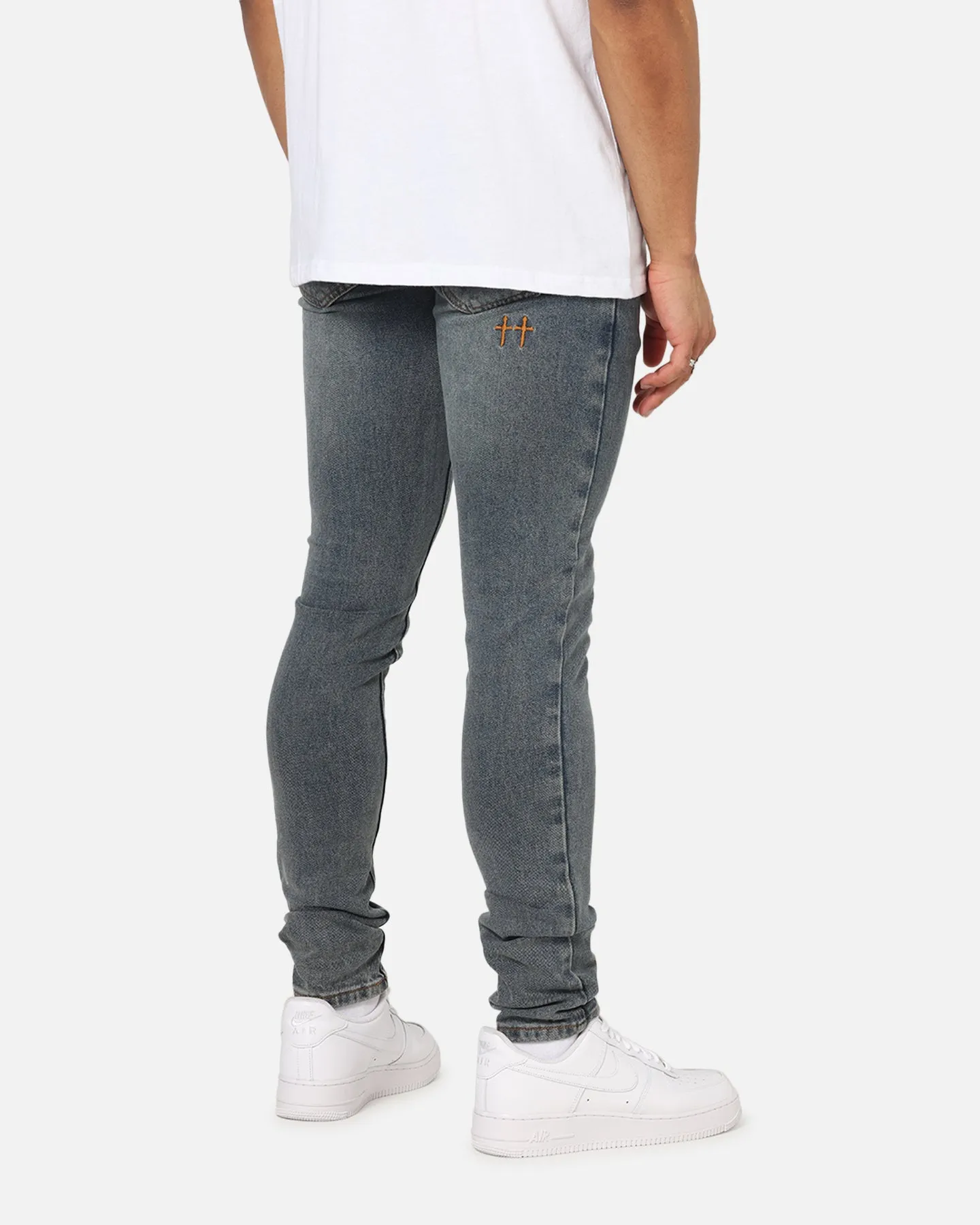 Party Look Modern Minimalist Saint Morta Dynasty Jeans Dirty Denim