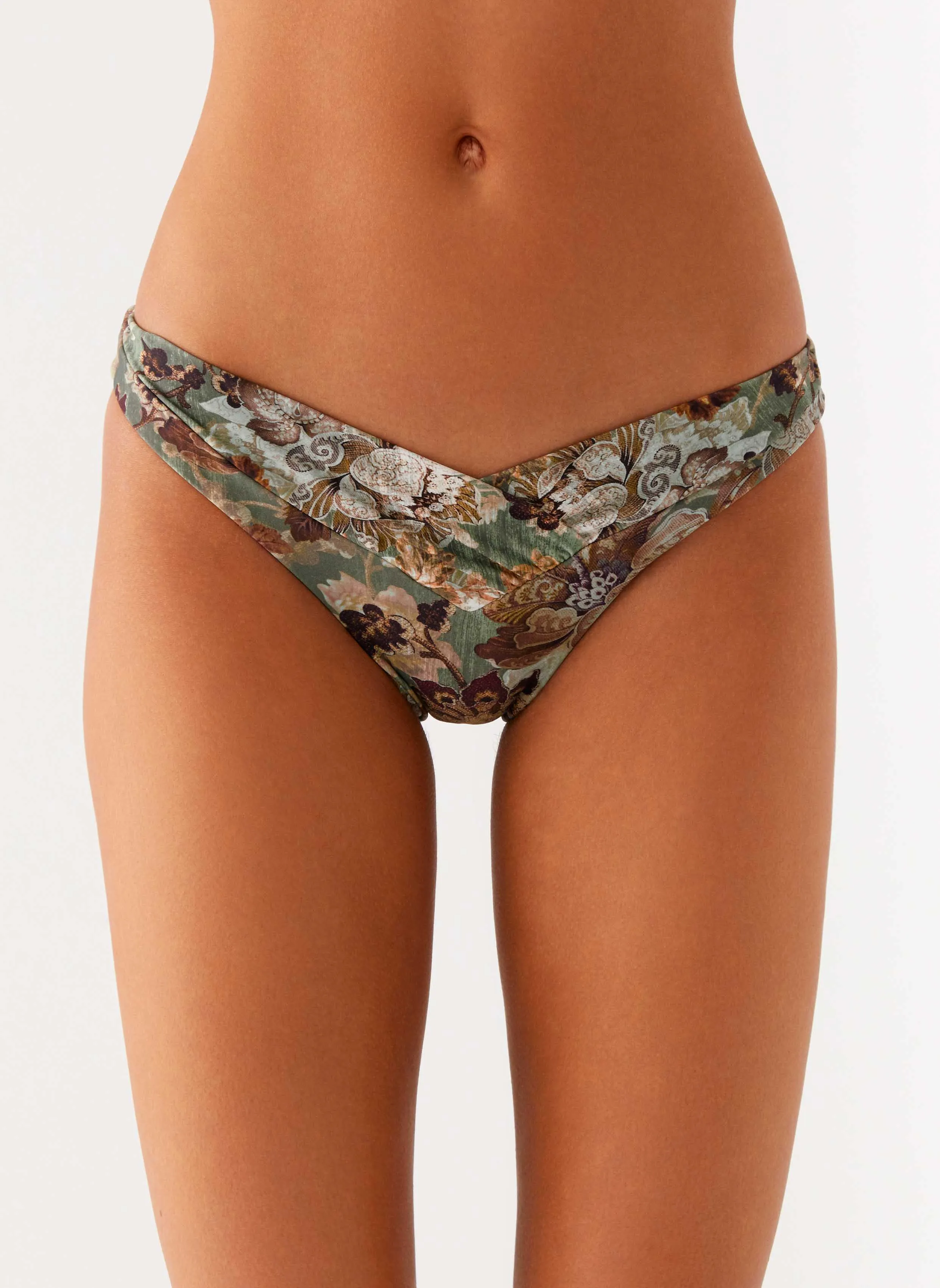 Active-Lifestyle Delta Bikini Bottoms - Vintage Blossom