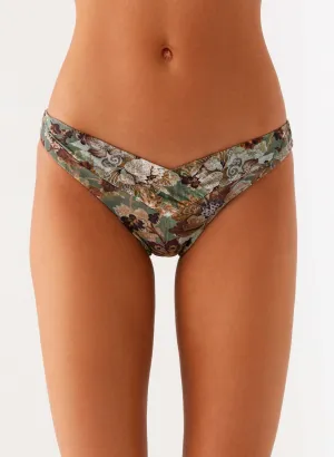 Active-Lifestyle Delta Bikini Bottoms - Vintage Blossom