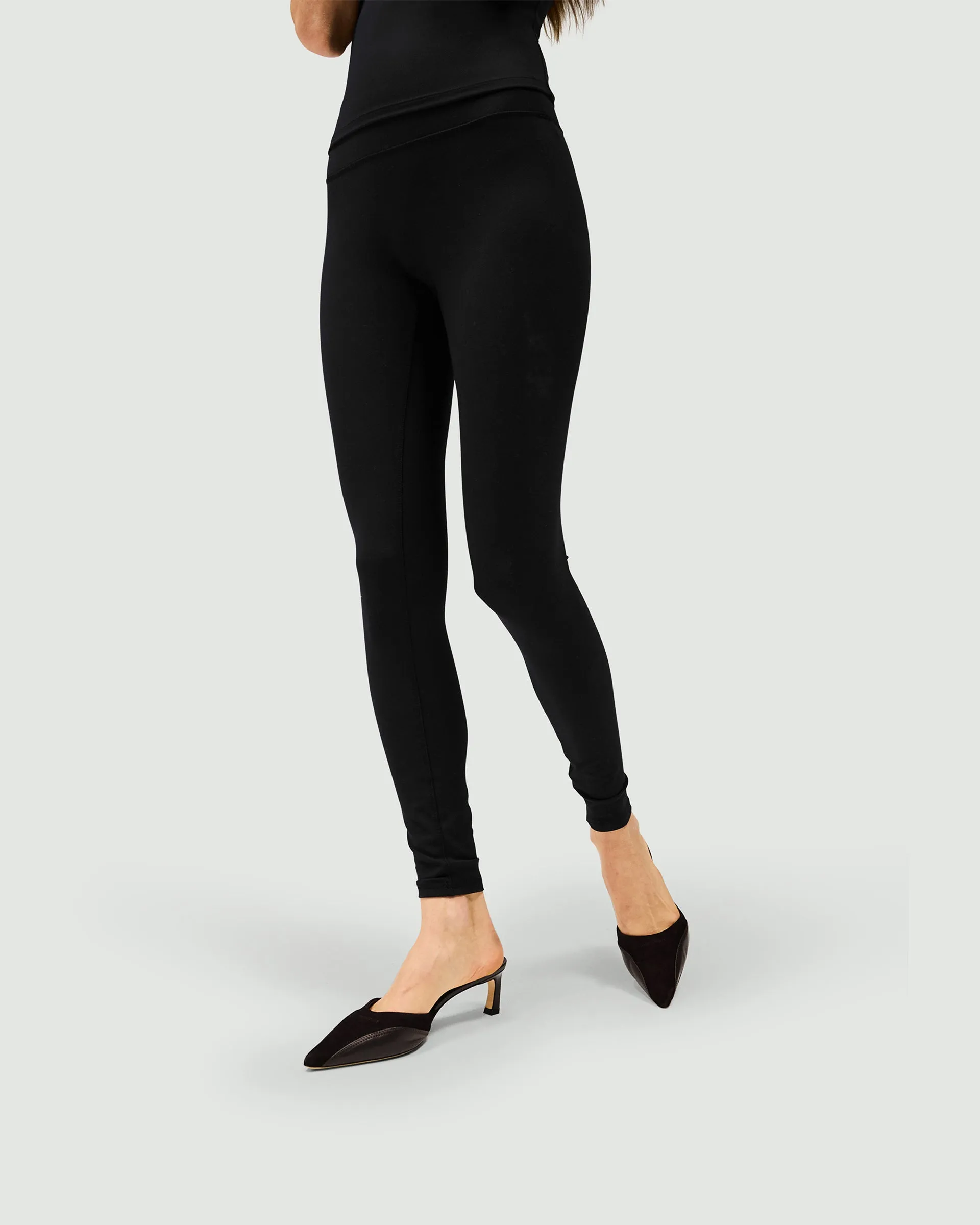 Wrinkle Resistant Outdoor Lover Compression Support Evening Walk Owners Club Legging - Jet Black