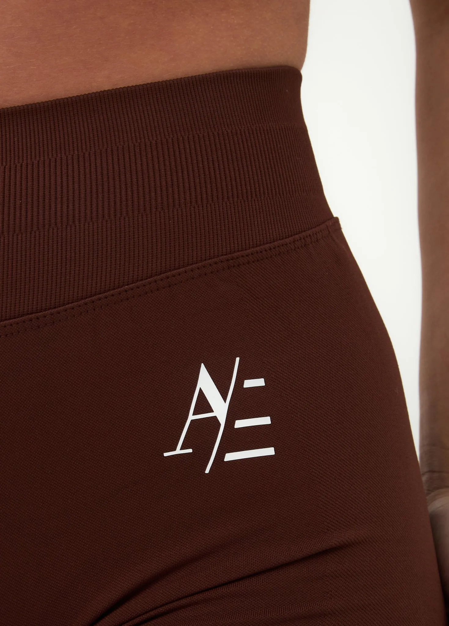Snag Free Material UV resistant Sport Short Cinnamon Brown