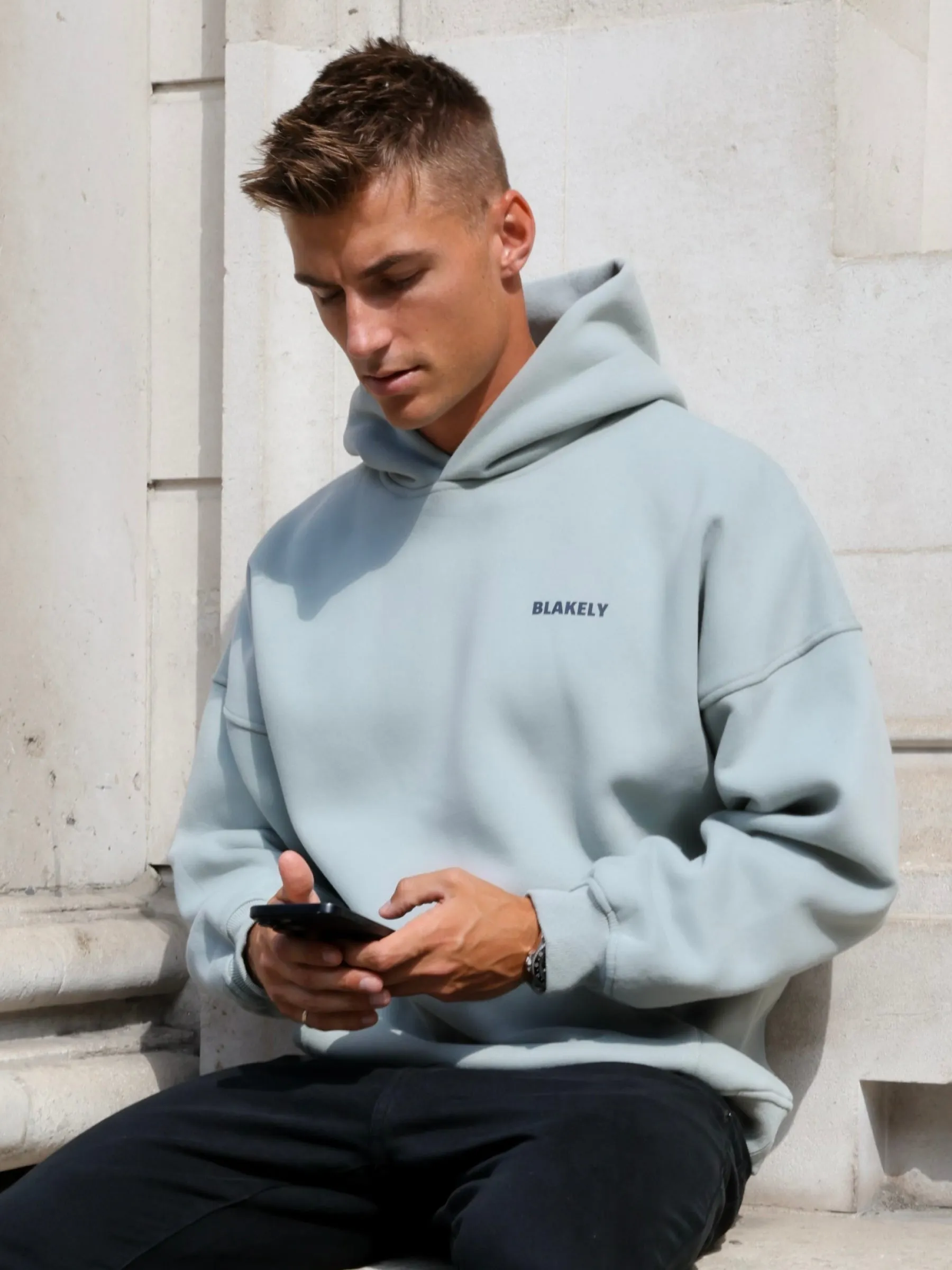 Non Restrictive Collar Arlo Relaxed Hoodie - Mineral Blue