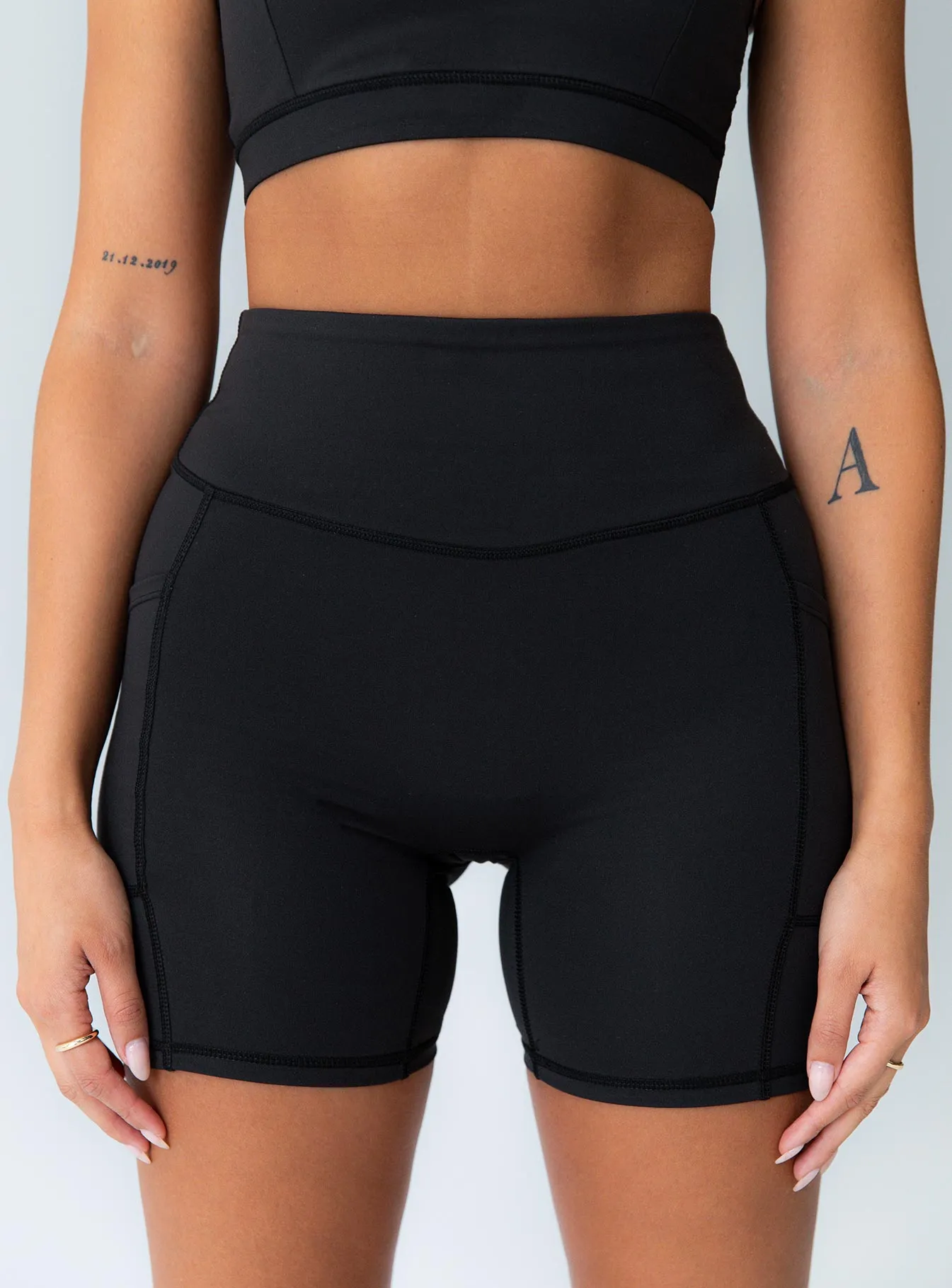 Conquer Activewear Shorts Black MoistureControl Lining