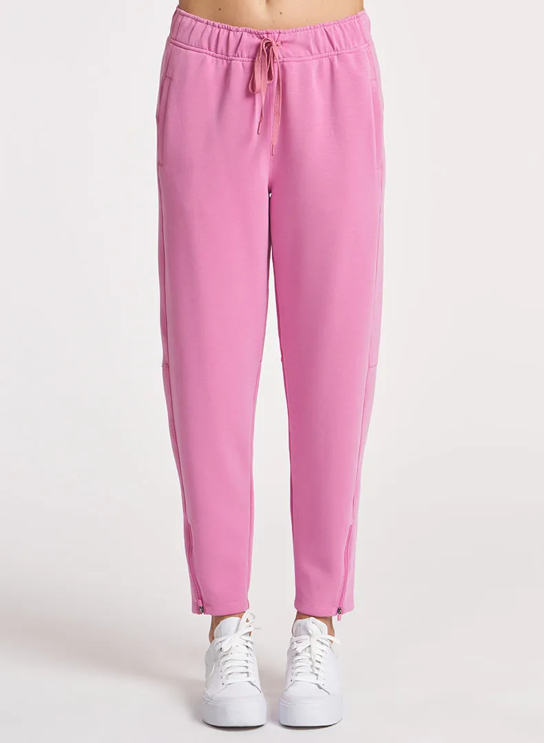 Ultraluxe Barrel Leg Zip Pant Casual Style