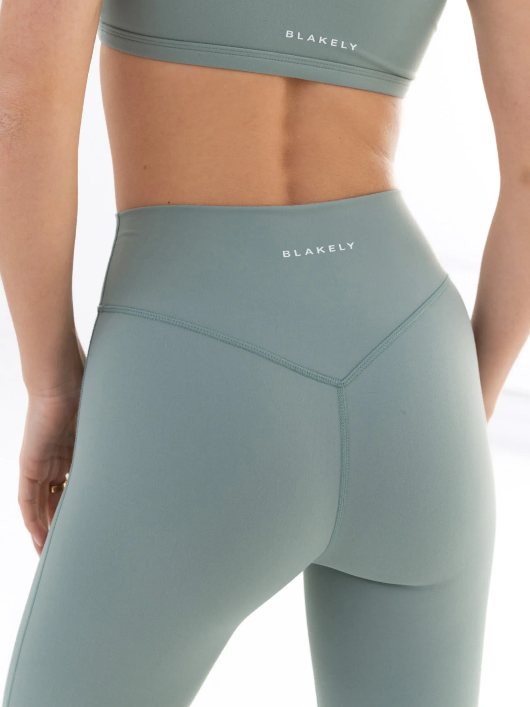 Daily Style Flexible Waistband Ultimate Active Leggings - Sage Green