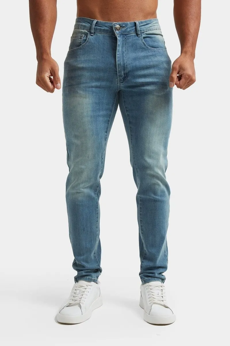 Night Out Bold Look Heavy Duty Zipper Mechanism Athletic Fit Jeans in Light Blue