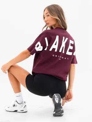 Isabel Oversized T-Shirt - Dark Burgundy Fashion-Forward Look