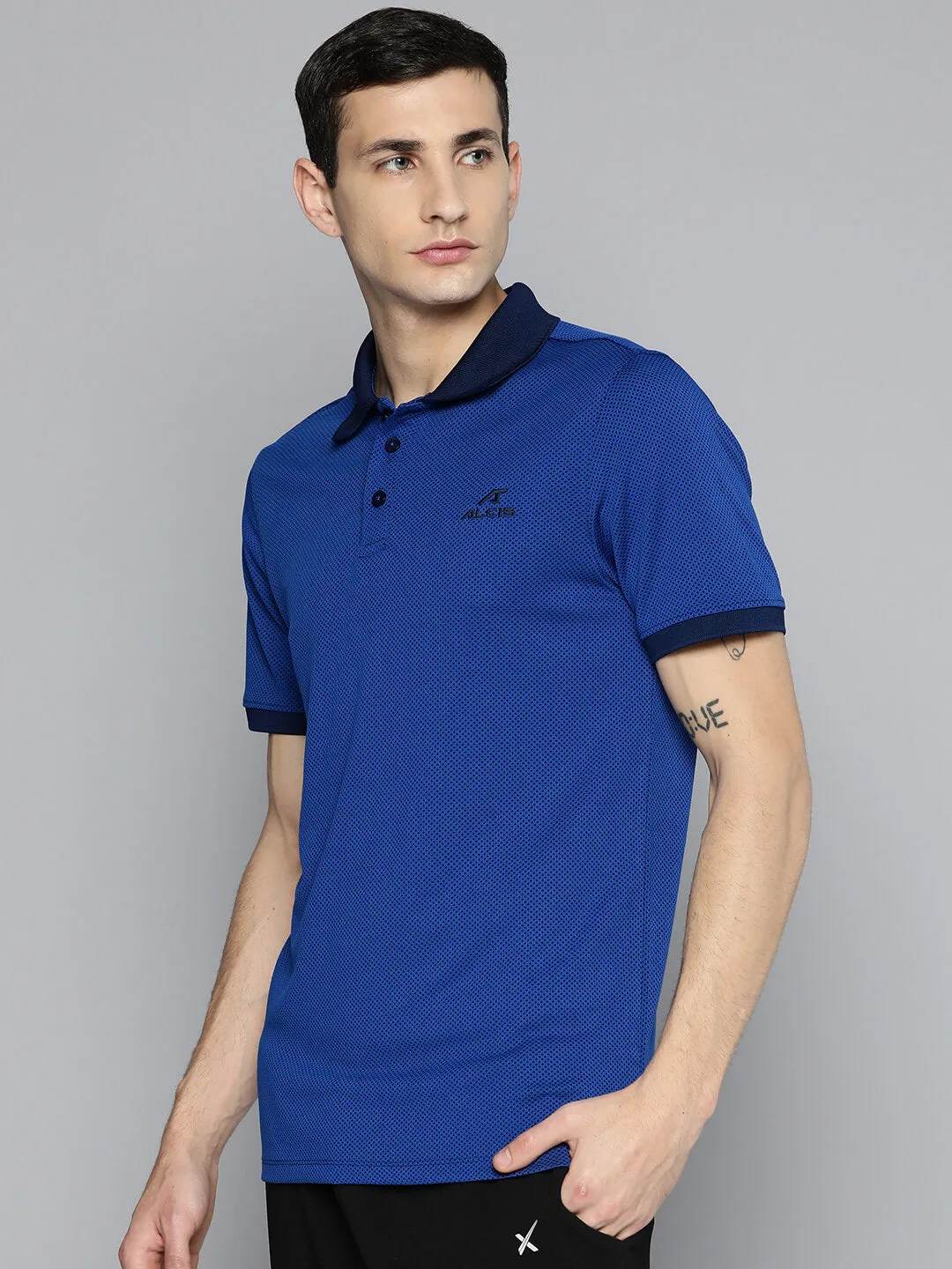 Alcis Men Blue Black Colourblocked Polo Collar Dry Tech Slim Fit Sports T-shirt slim fit
