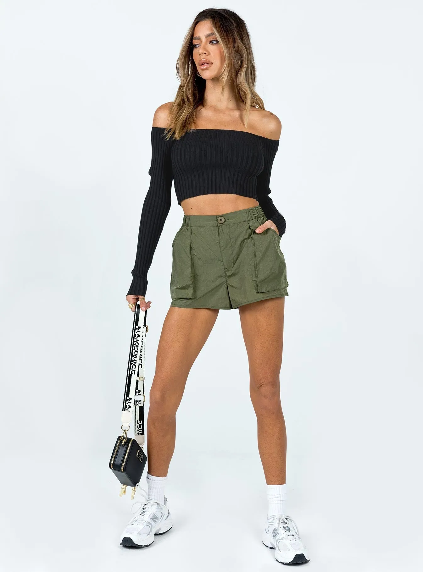 MatteFinishTexture Damian Cargo Shorts Khaki