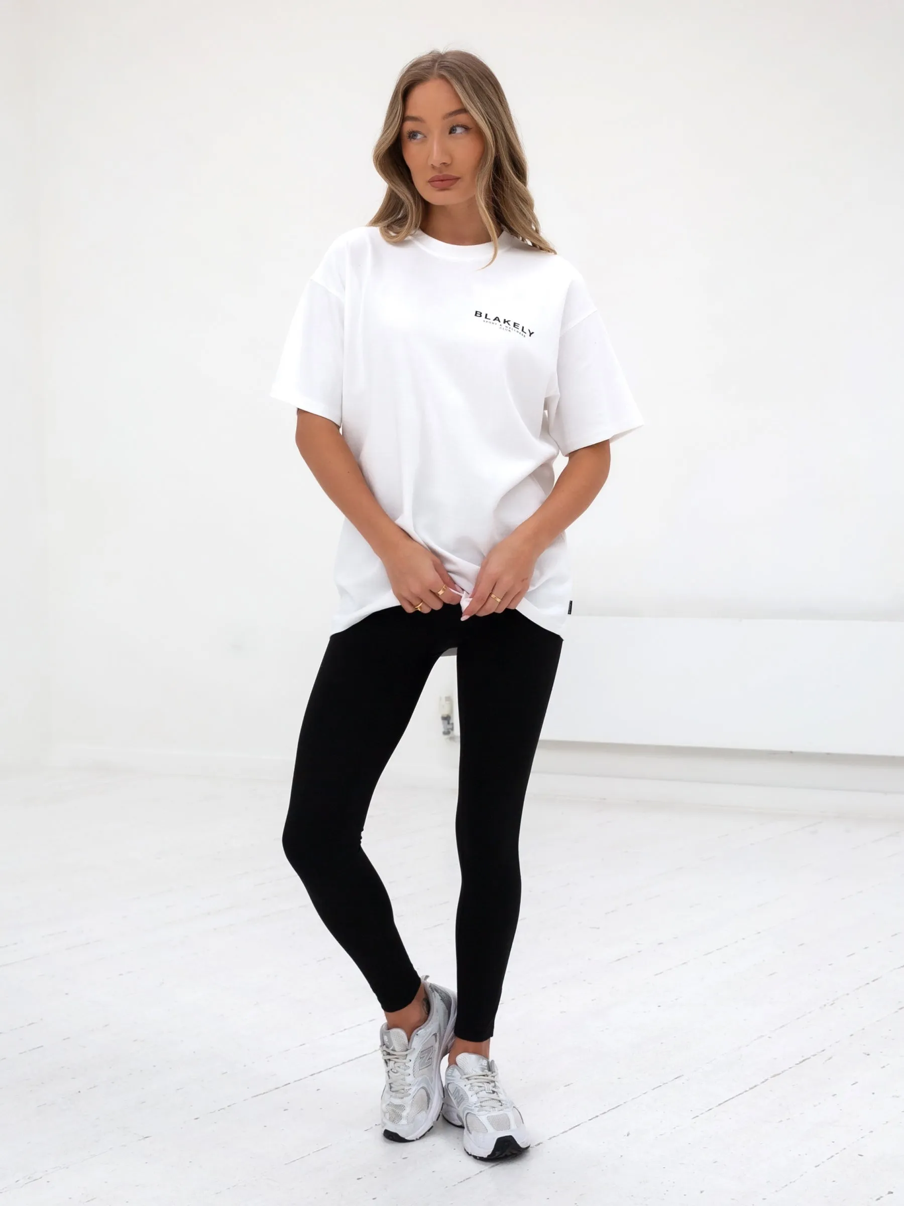 SeamlessConstruction All-day Comfort Active Studios Oversized T-Shirt - White