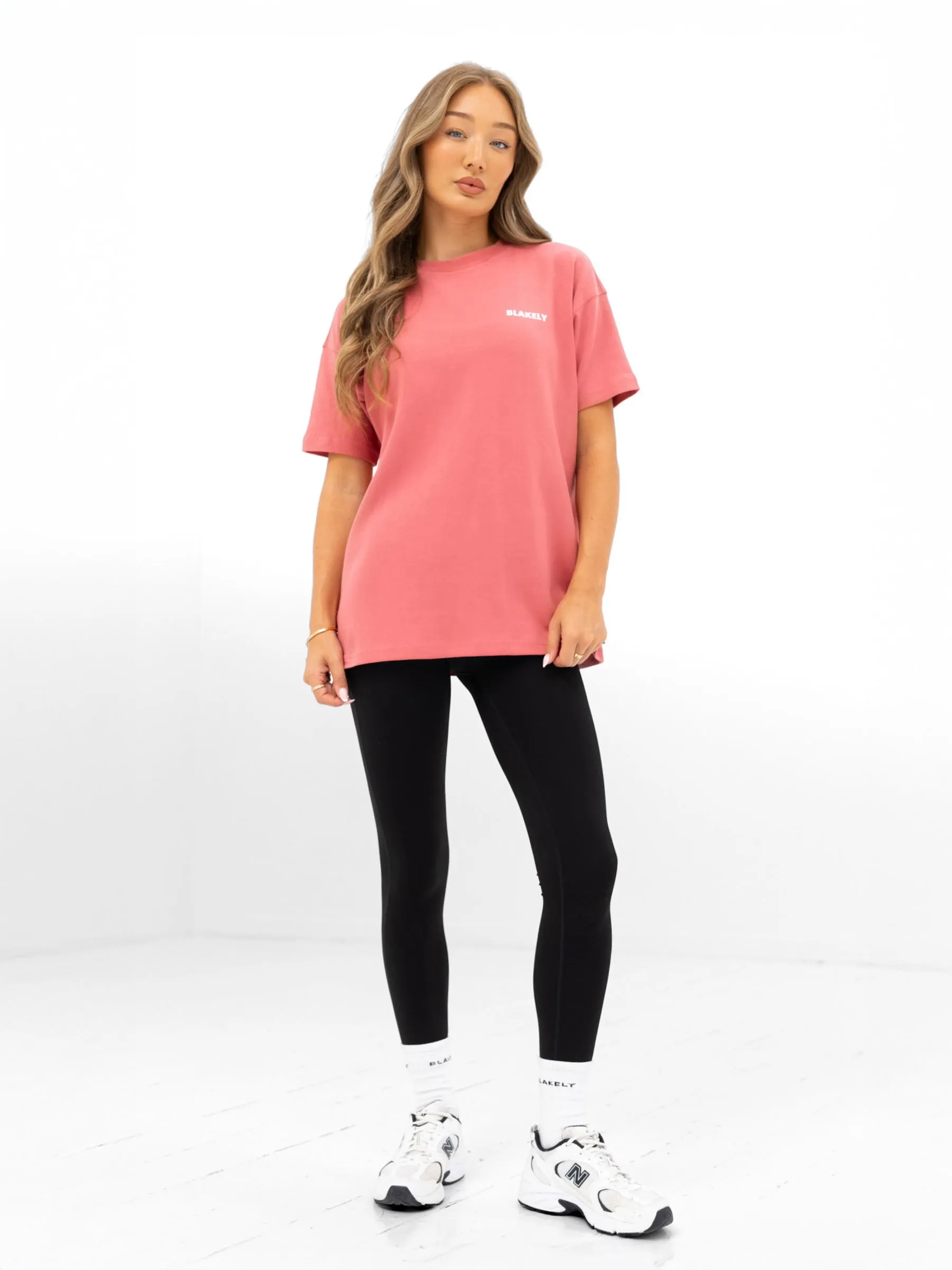 Amelie Oversized T-Shirt - Sunrise Coral Versatile Design Casual Look