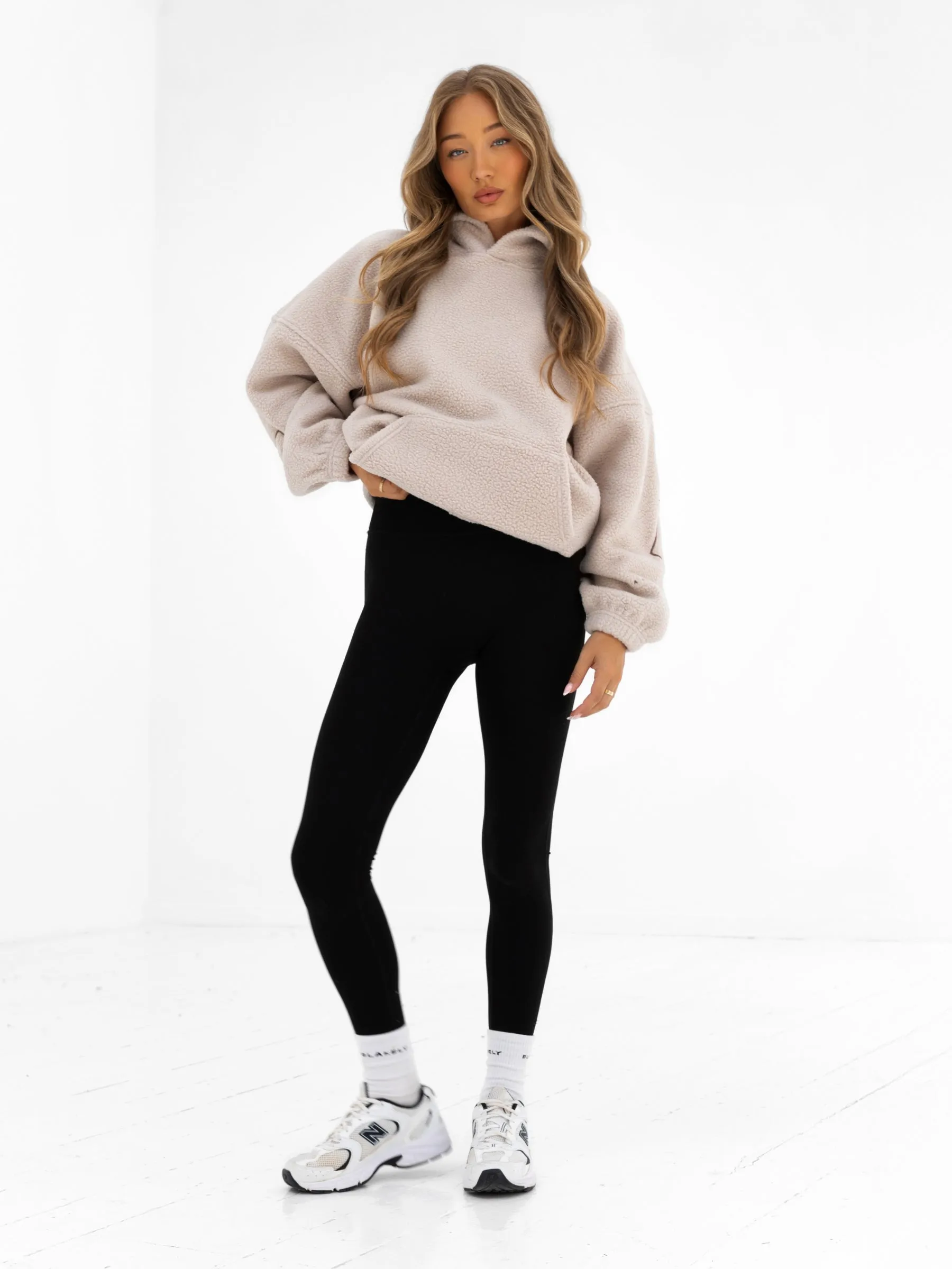Golf Apparel Coyote like Borg Isabel Oversized Hoodie - Tan