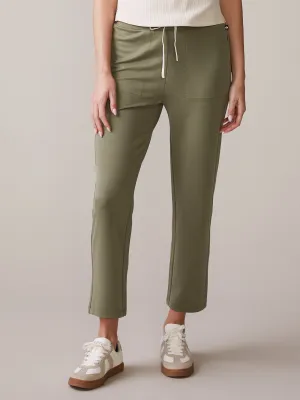 Modern Design Everyday Comfort Luxe Twill Straight Leg Pant